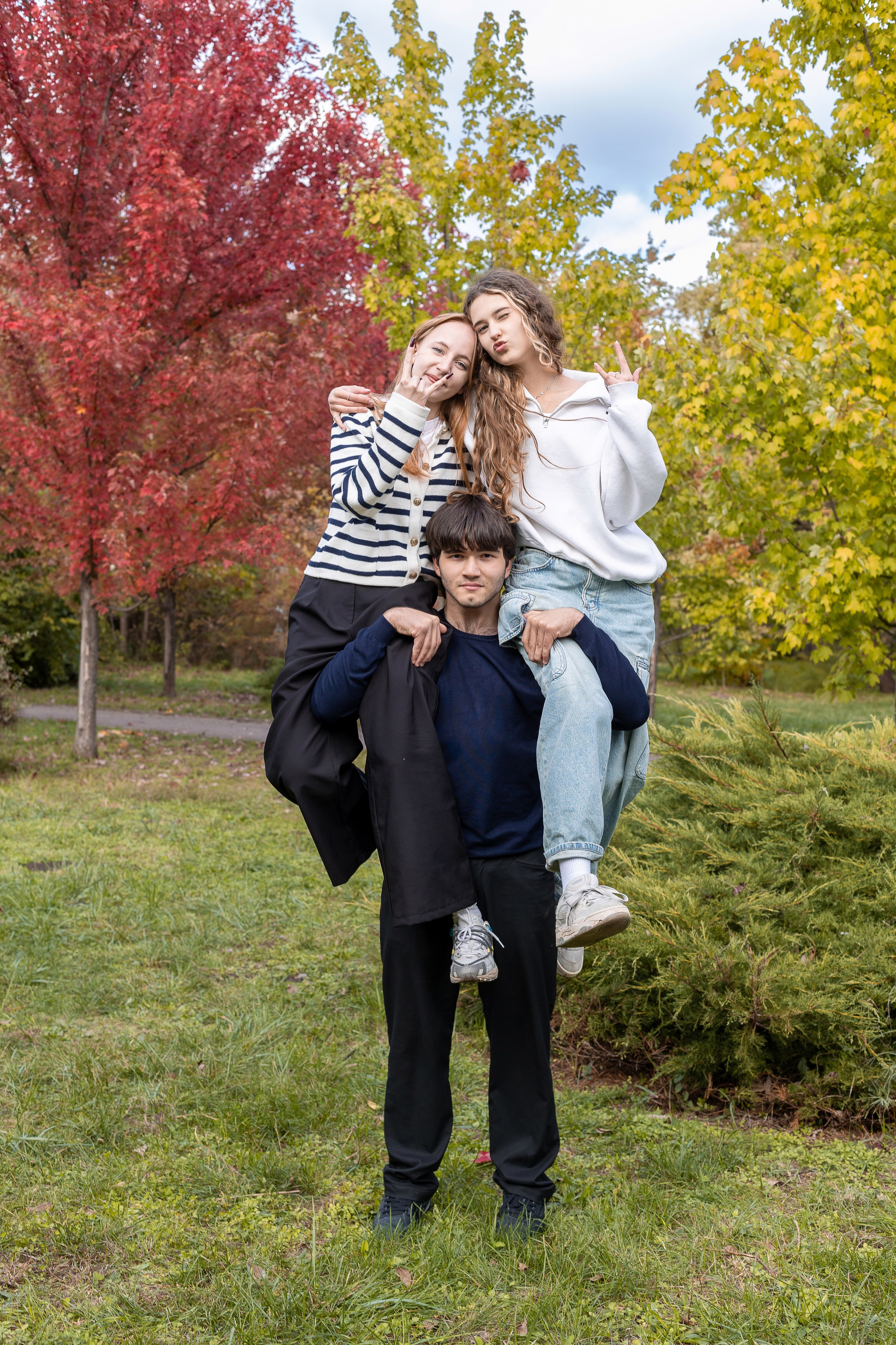 На улице. Выпускные альбомы Майкоп, Краснодар Елена Золотарева