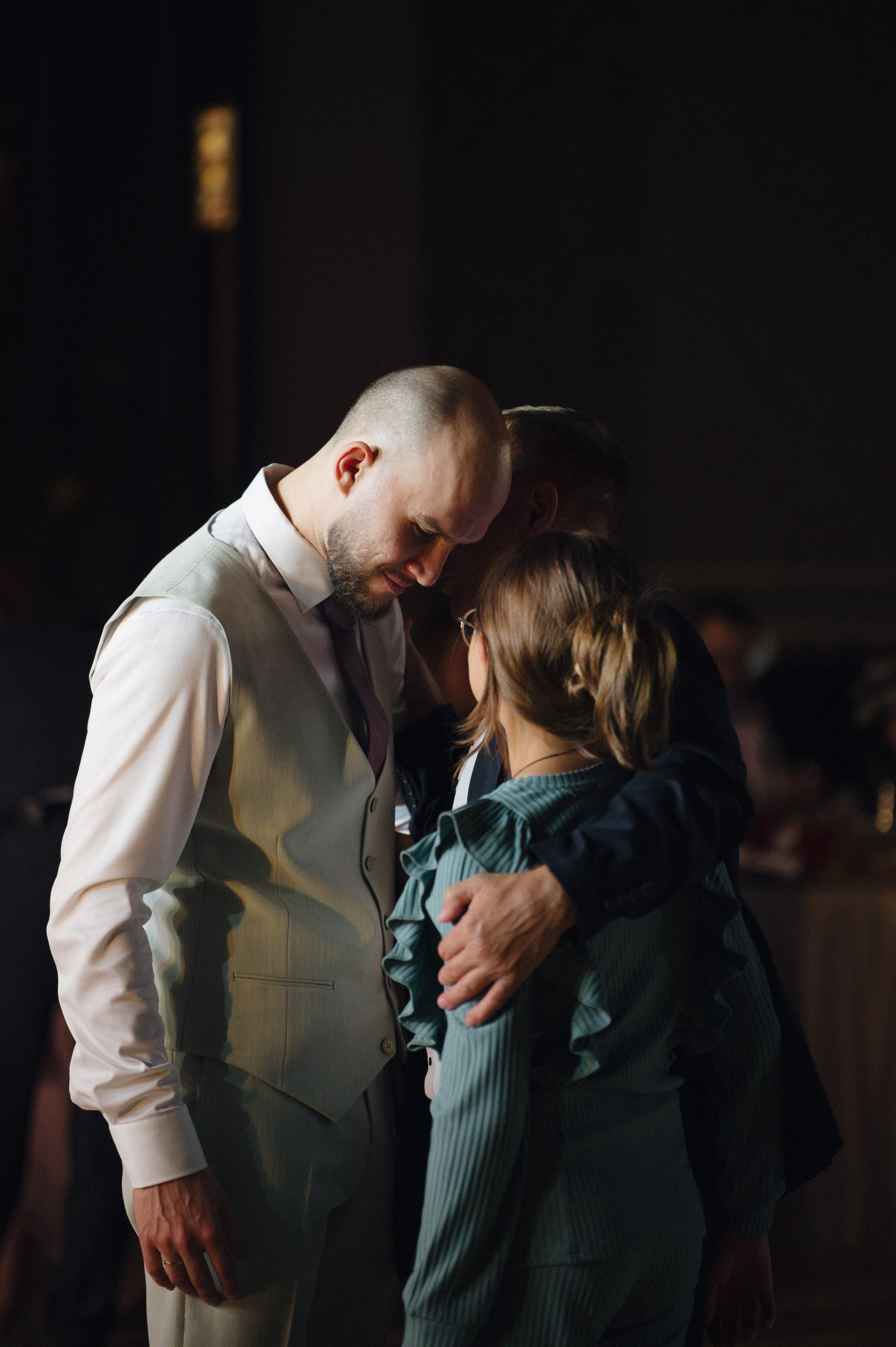 Елизавета и Роман. Репортажный и свадебный фотограф в Сургуте