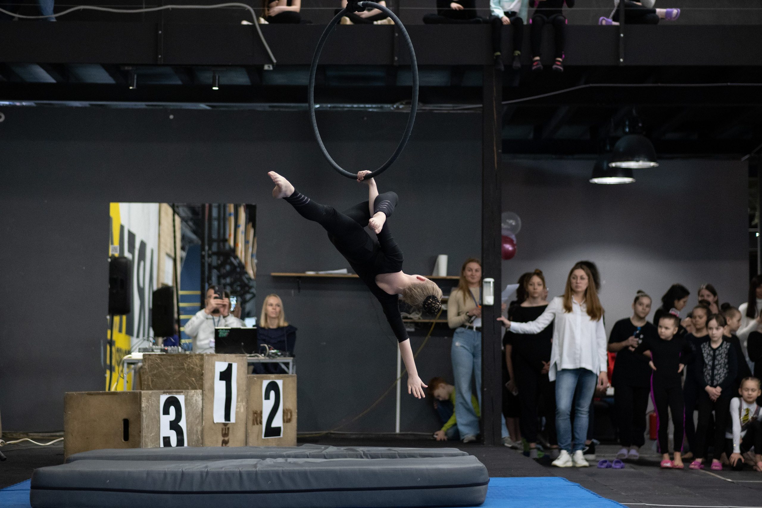 Внутриклубные соревнования по воздушной гимнастике 02.04.23