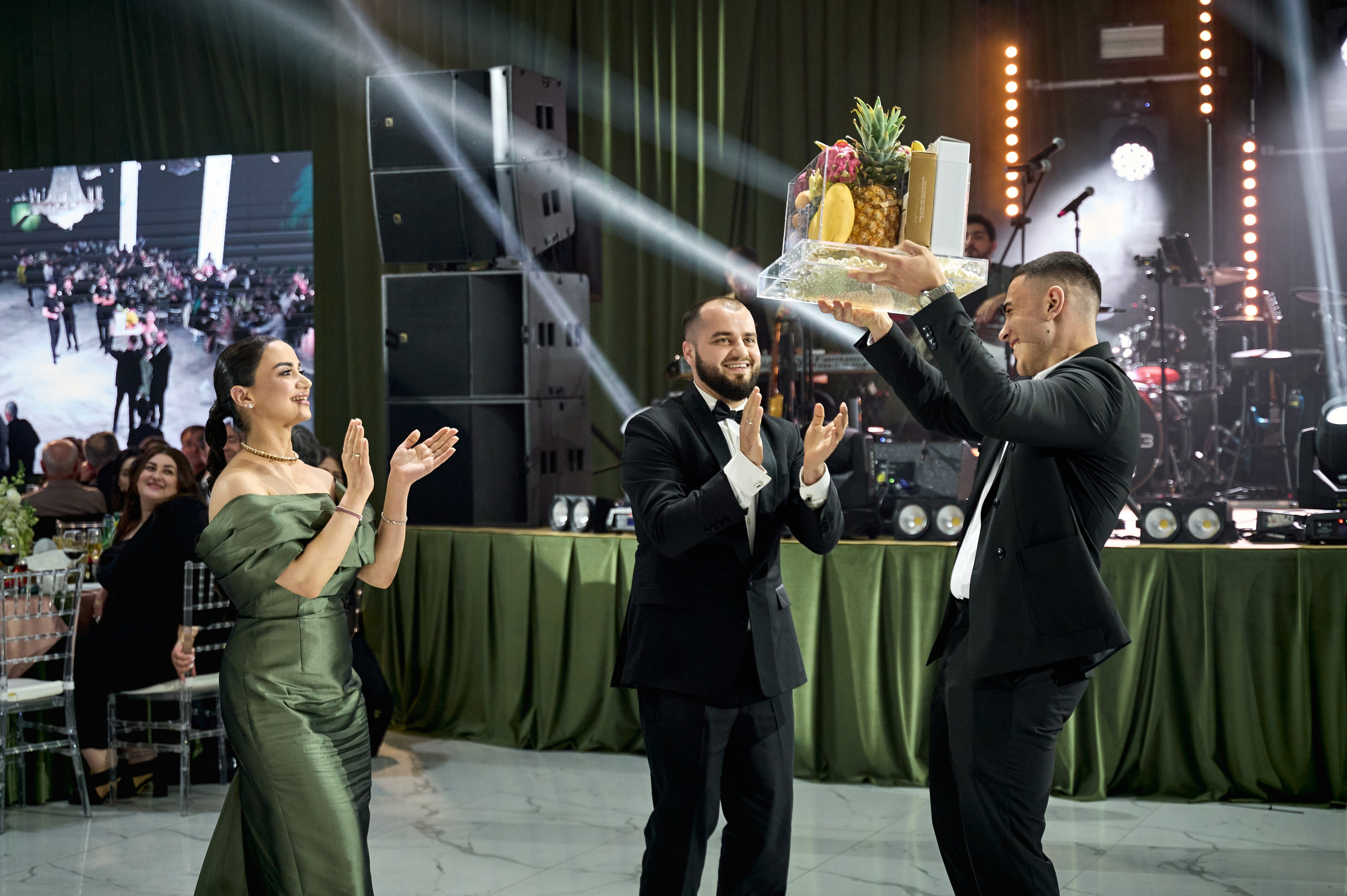 Лучшие свадебные фотографы Краснодара ТВИНС СТУДИО в Zagarro на Армянской свадьбе!. ТВИНС СТУДИО — лучшие свадебные фотографы и видеографы в Краснодаре