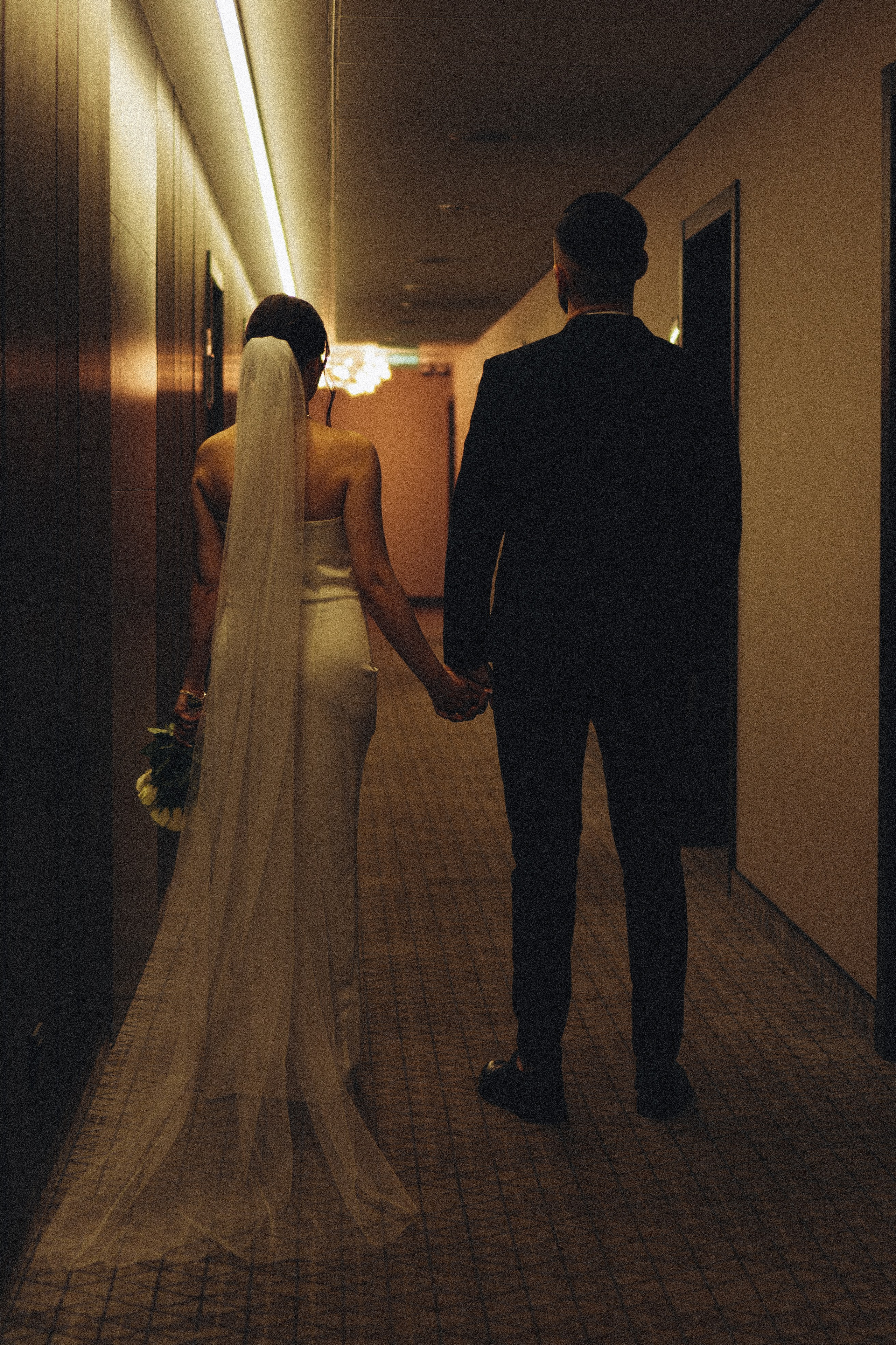 СВАДЕБНАЯ СЬЕМКА СБОРОВ ЖЕНИХА И НЕВЕСТЫ В ОТЕЛЕ И ТАКЖЕ ФОТОСЕССИИЯ В ОТЕЛЕЕ МЕГАПОЛИС БРЯНСК. Профессиональный фотограф, Санкт-Петербург — Виктория Богомолова