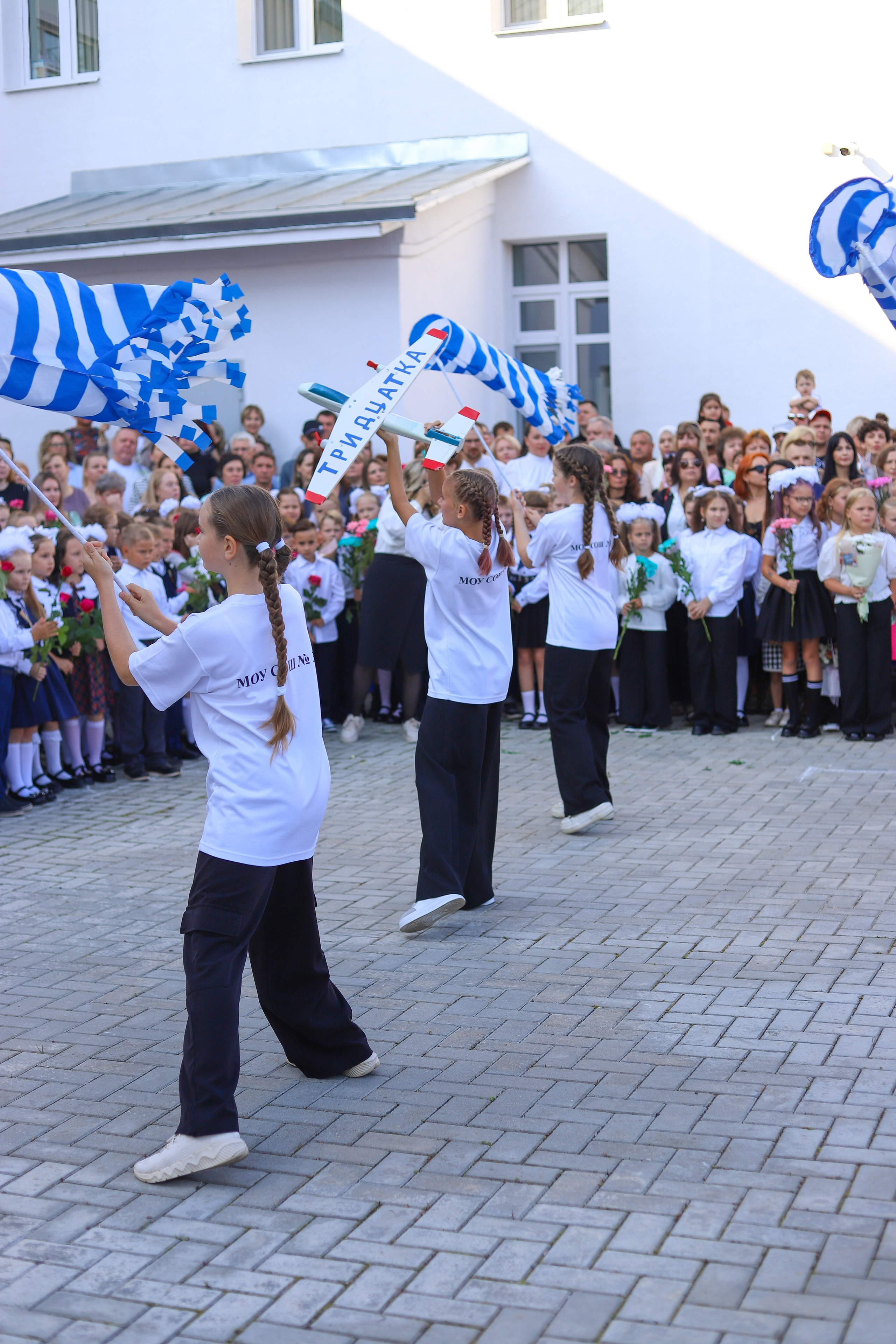 1 сентября. Выпускные альбомы, индивидуальные фотосессии в Костроме