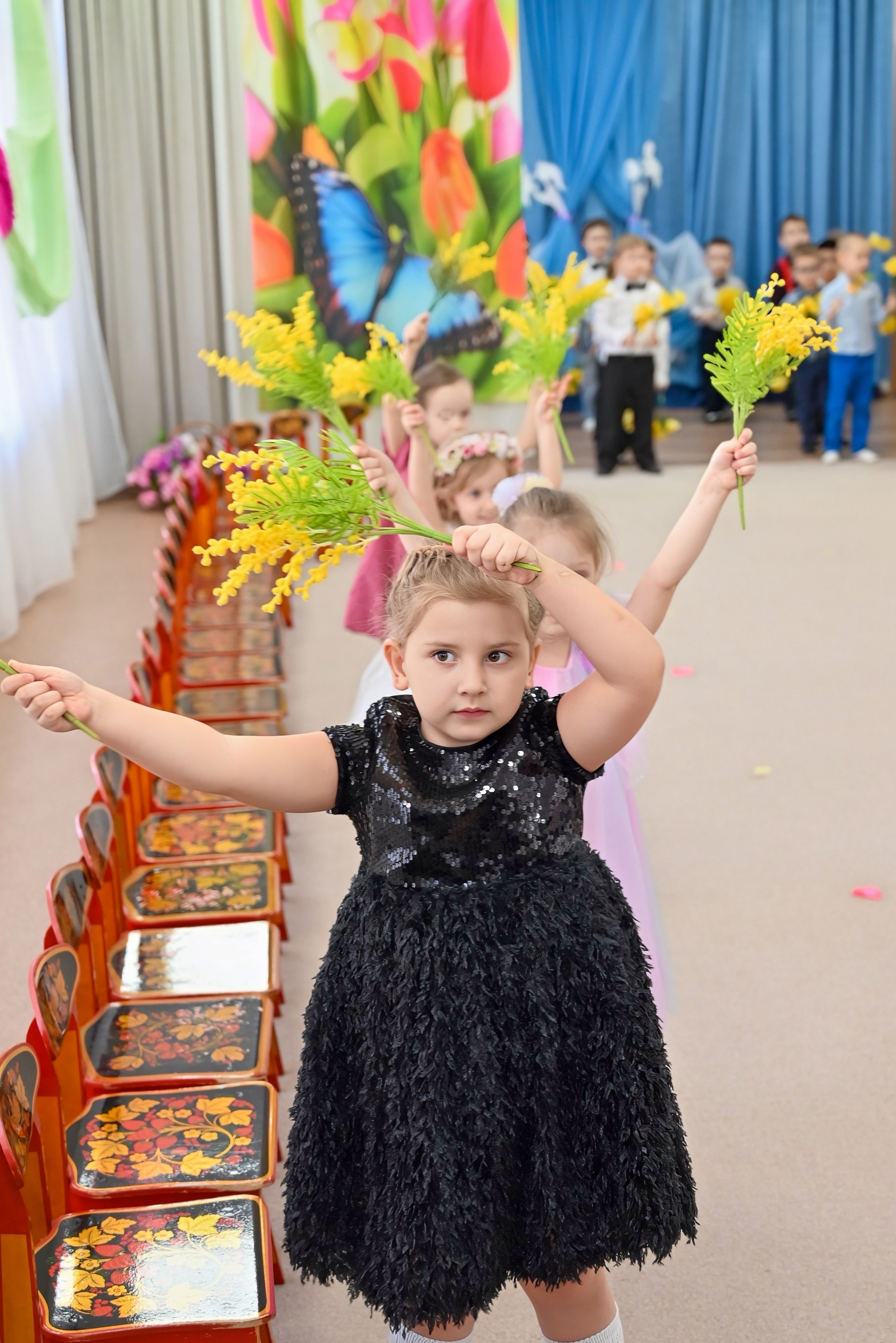 Праздник в группе «Дружная семейка». Семейный и детский фотограф Москва