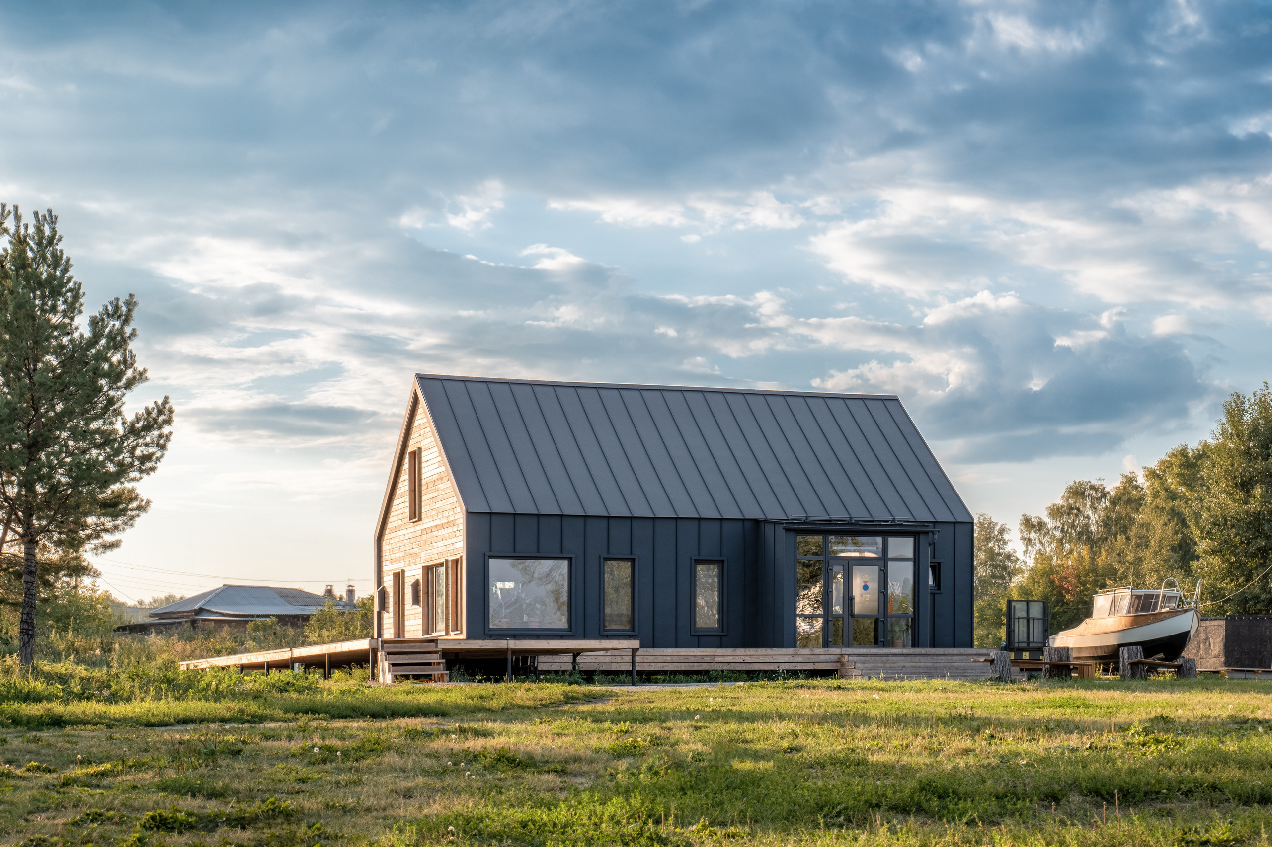 Кафе в городе Ревда. Водная станция. Интерьерный фотограф. Фотограф архитектуры