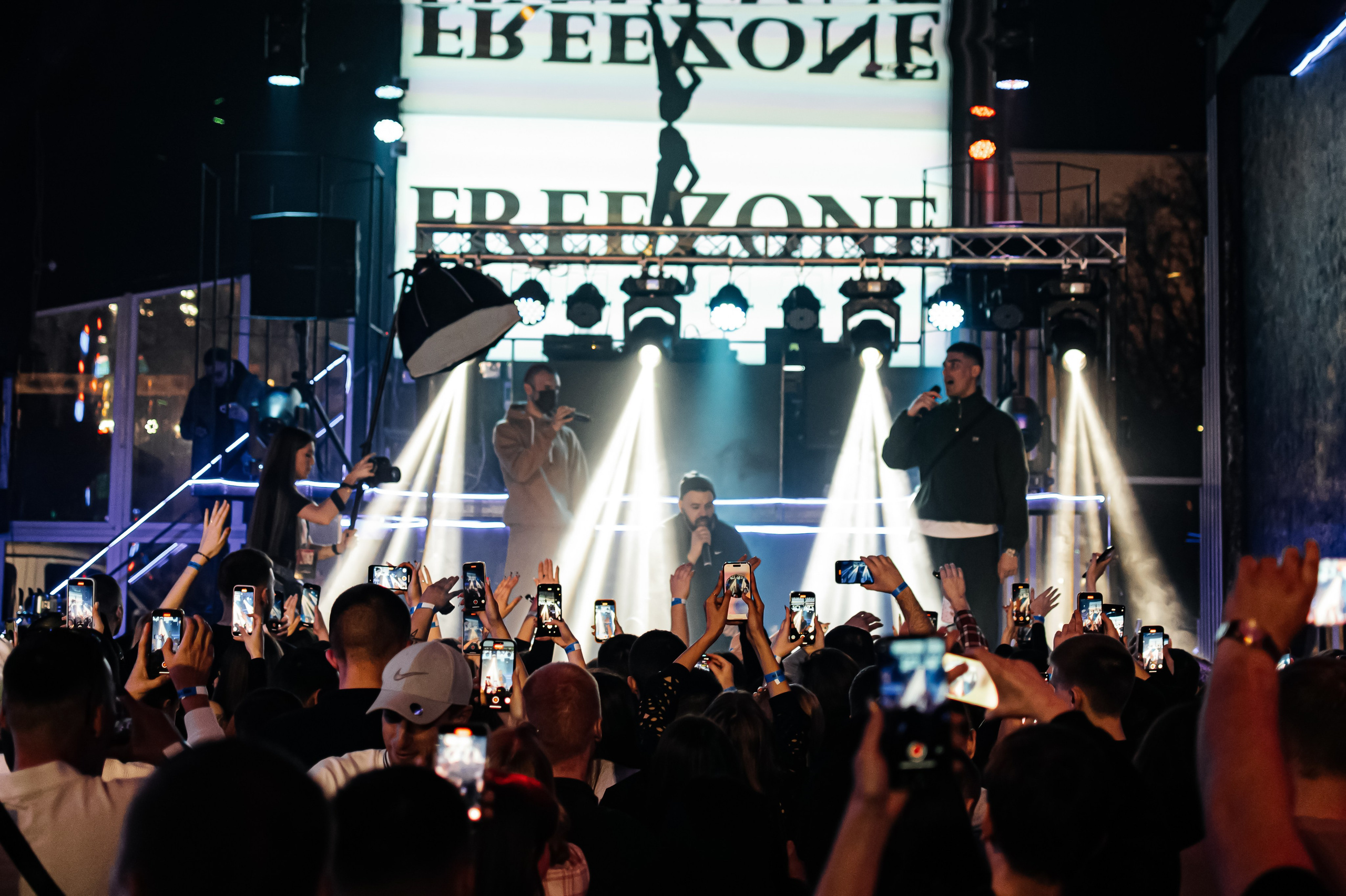 FreeZone night Club. Ларина Иванна фотограф в Донецке