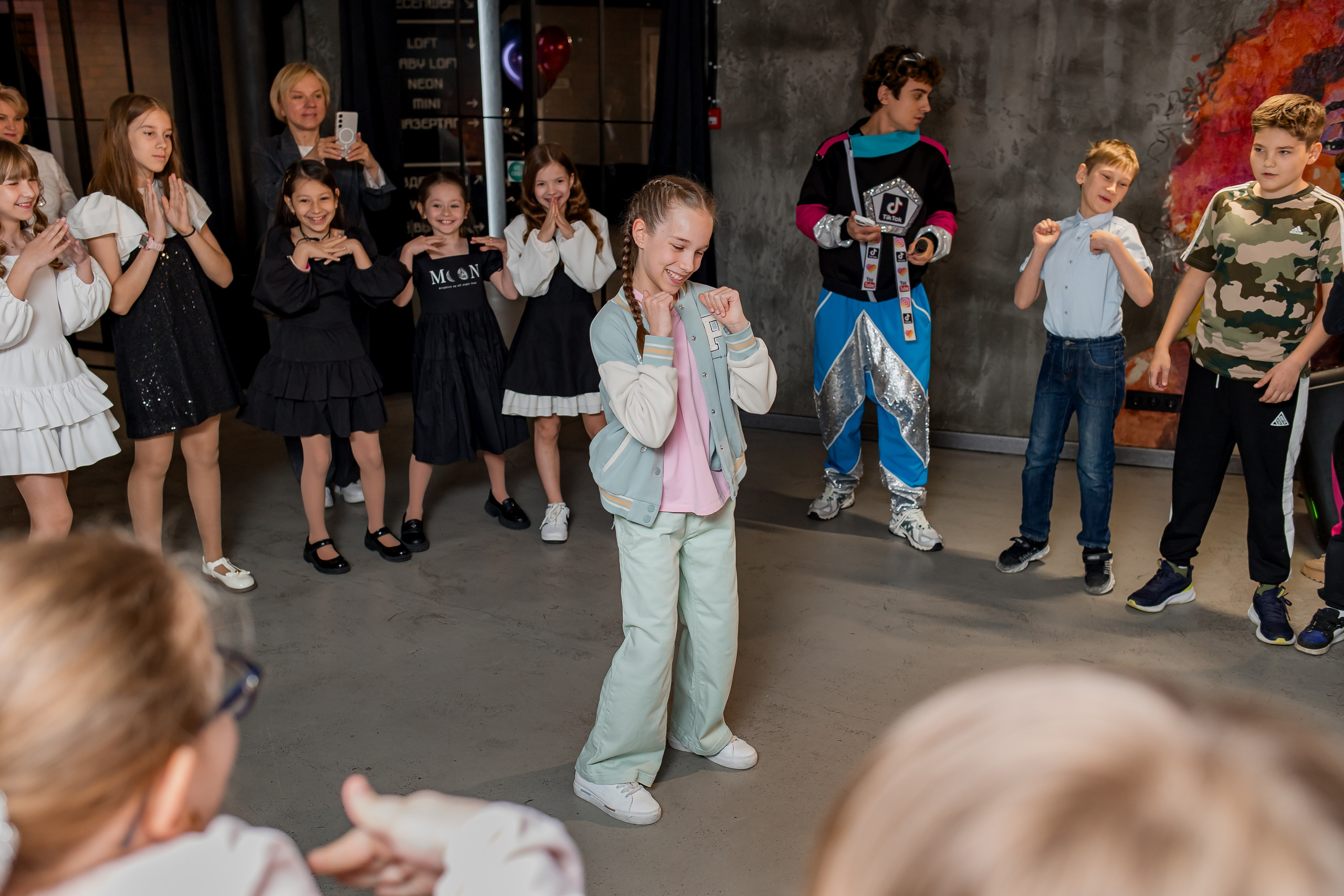 Выпускной 4 класс. Фотограф в Москве Авдеева Мария