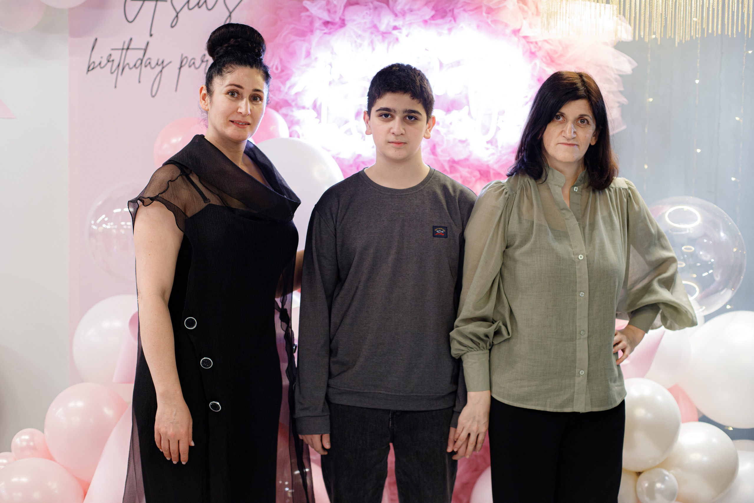 ASIA'S BIRTHDAY PARTY. Photokarish