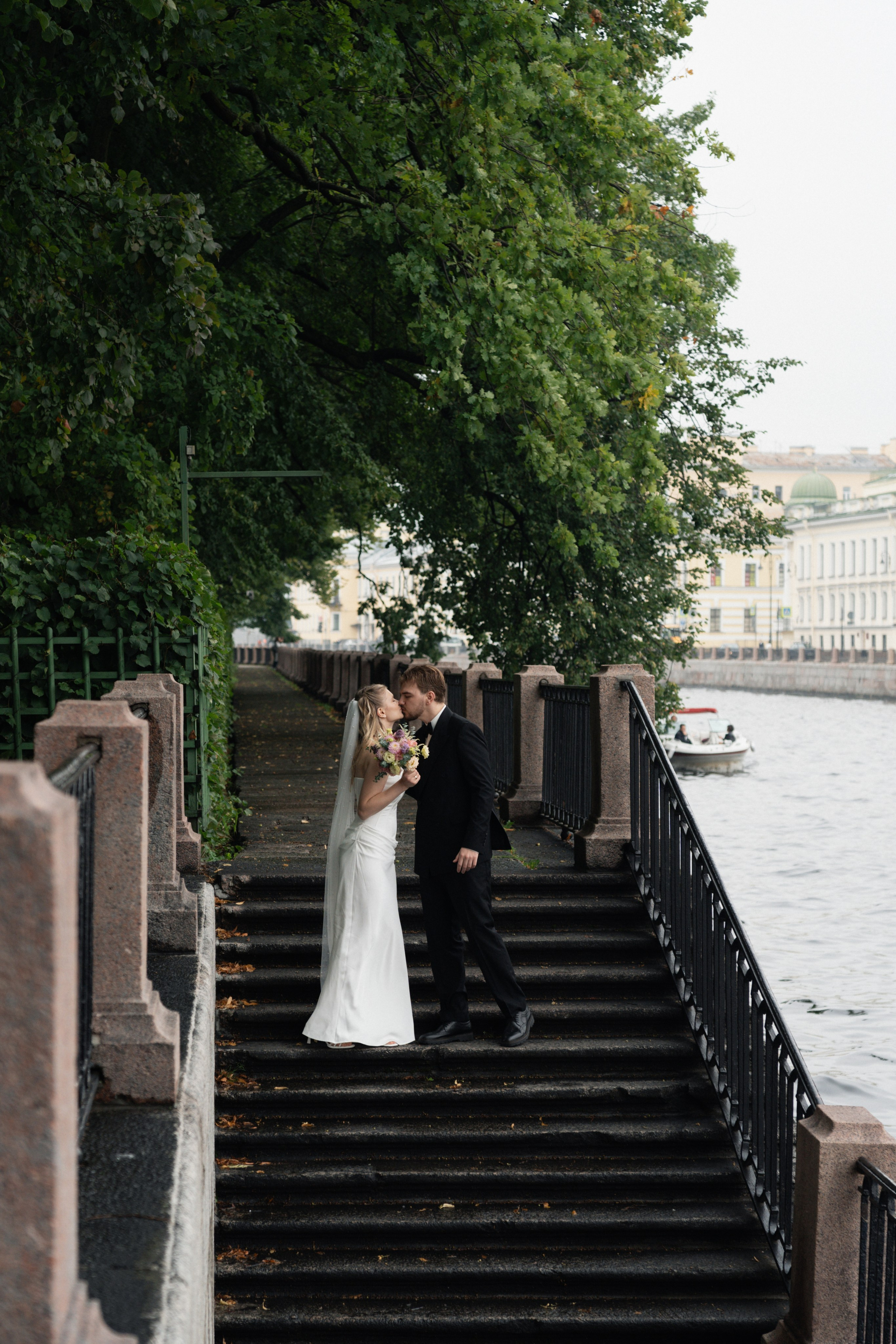Чувства без фильтров. Свадебный фотограф в Санкт-Петербурге