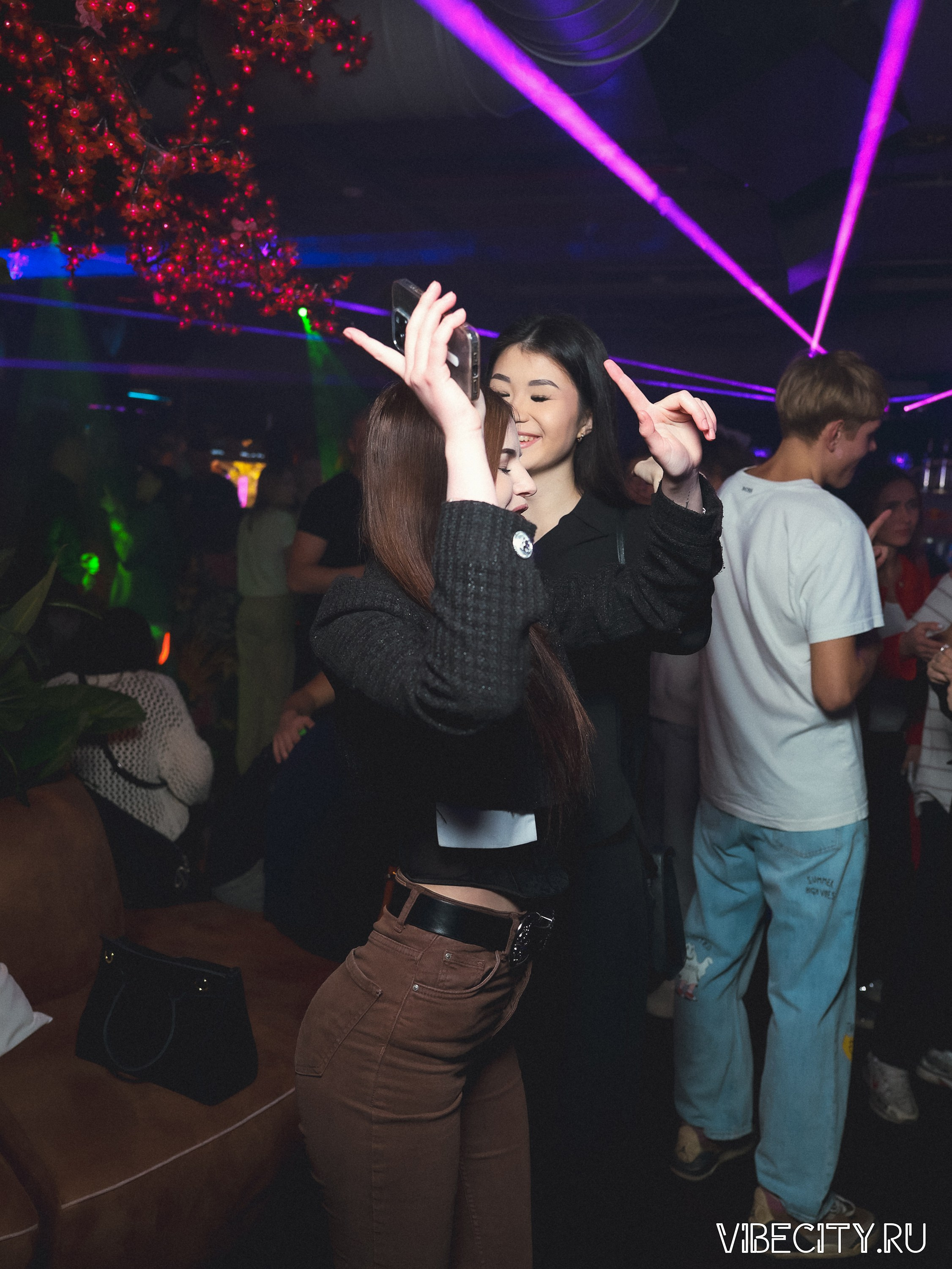 DOUBLE U. VIBECITY.RU Вайб Сити Ру Фоторепортажи Фотоотчеты Калининград