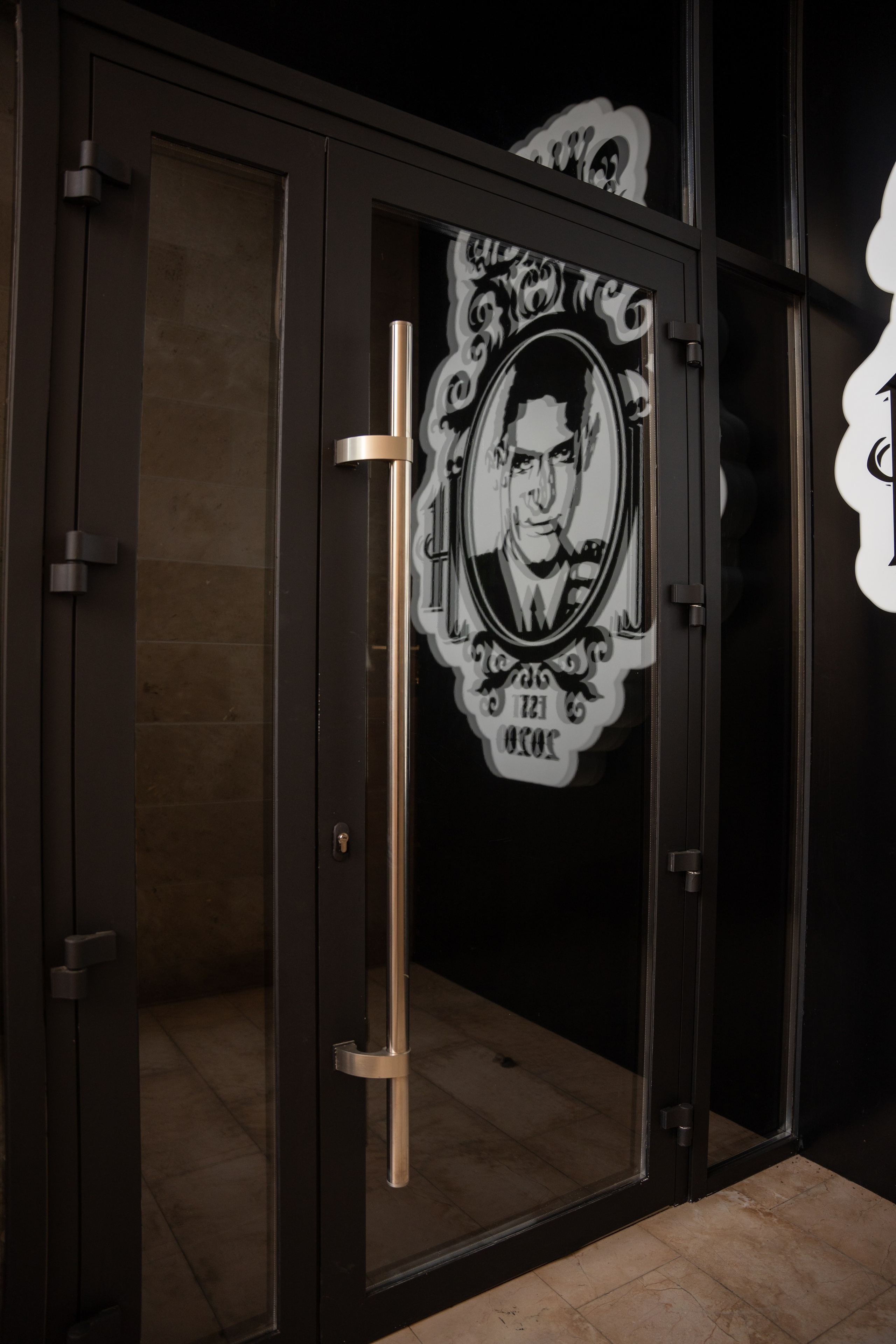 Фотосъемка интерьера стриптиз-клуба Hefner — элитный клуб Краснодара. Интерьерная фотосъемка клуба Hefner в Краснодаре — профессионально. Шедевры для Вас! Фотограф и Видеограф в Краснодаре Пахиев Руслан