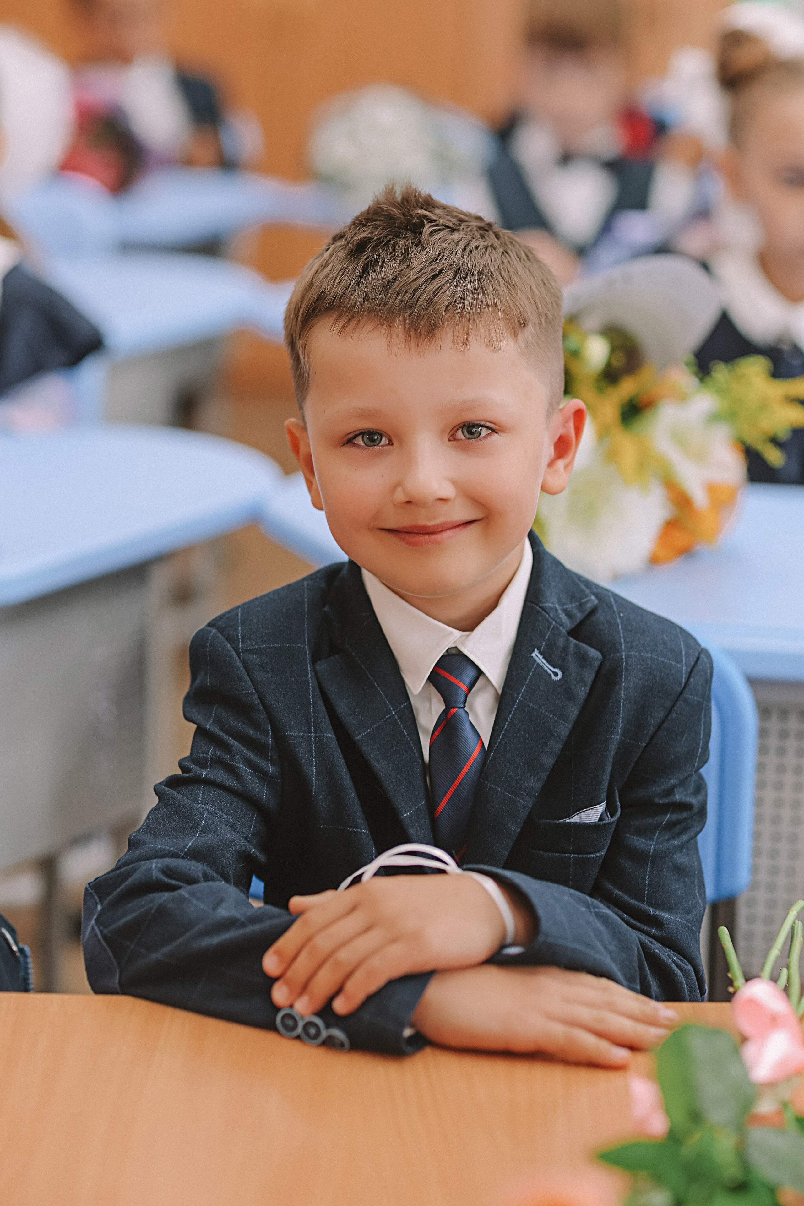 1 сентября линейка+кл час+портреты. Семейный фотограф Тюмень, фотограф на роды Салмина Мария