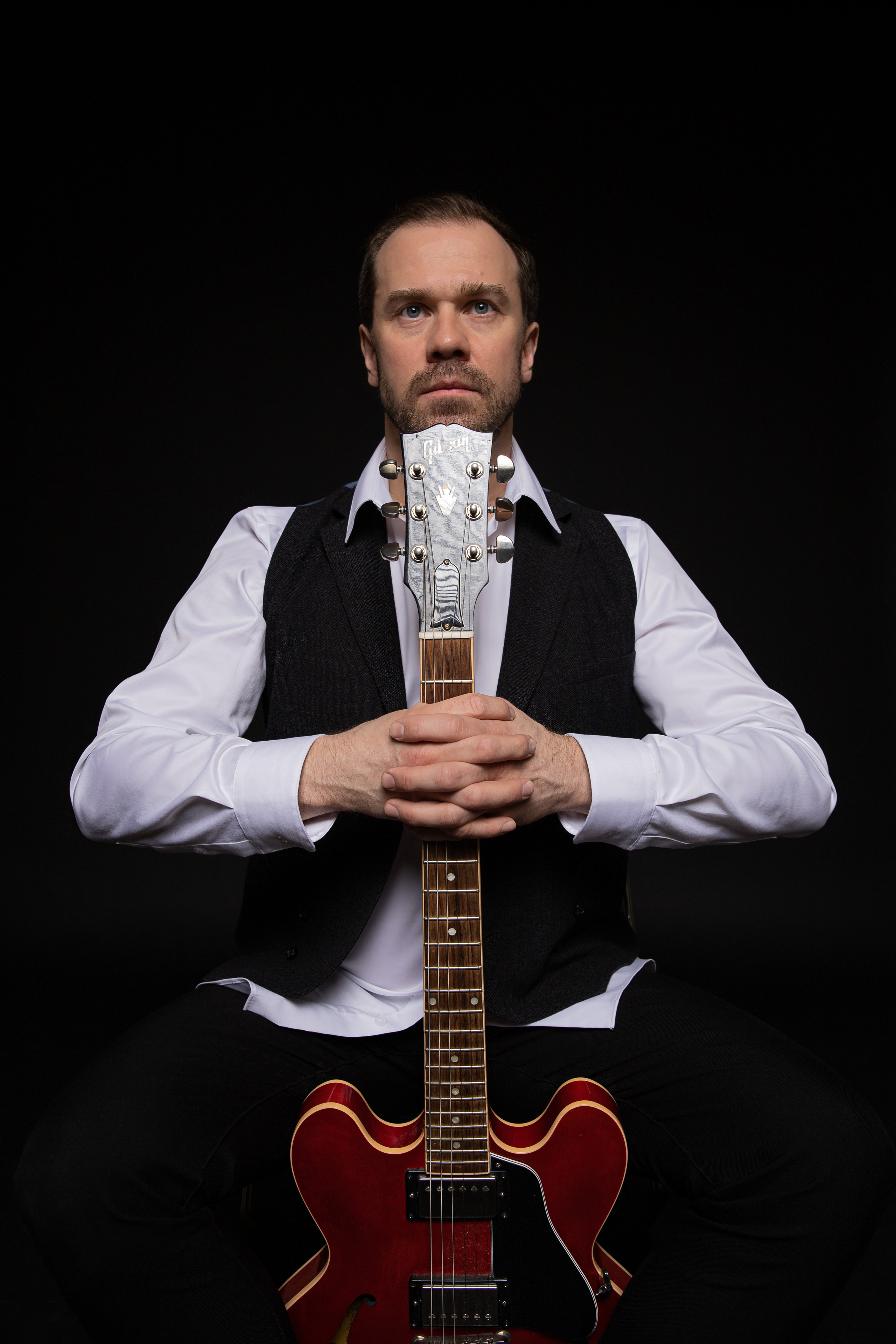 Актёрское портфолио. ФОТОГРАФ РАДОСТИ Фотосессия в студии СПб. Портретный фотограф — Юрий Торлопов