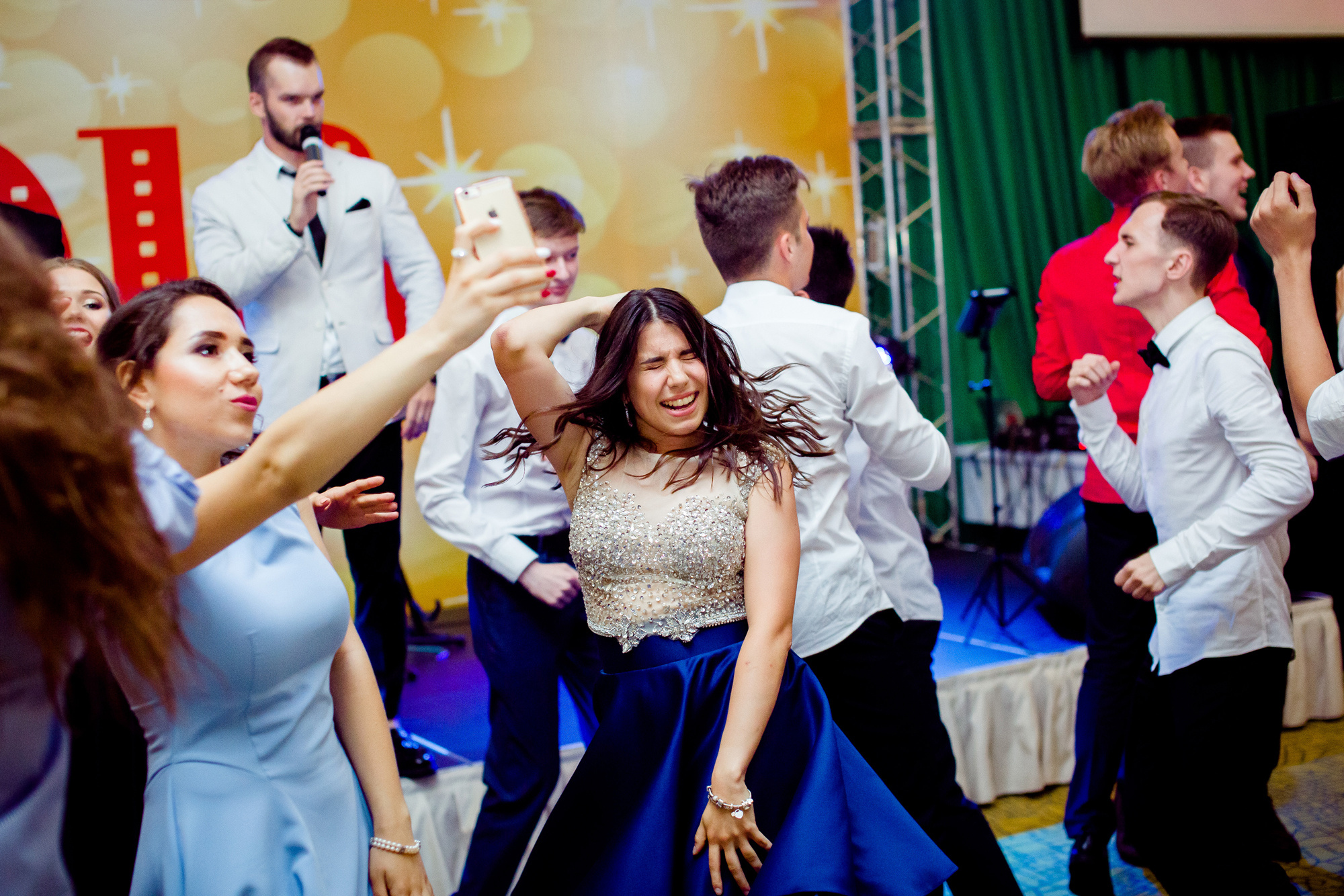 Выпускная фотосъёмка. Фотограф на выпускной. Cherkasovpro.ru