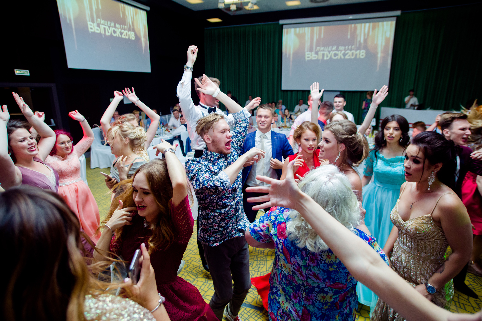 Выпускная фотосъёмка. Фотограф на выпускной. Cherkasovpro.ru