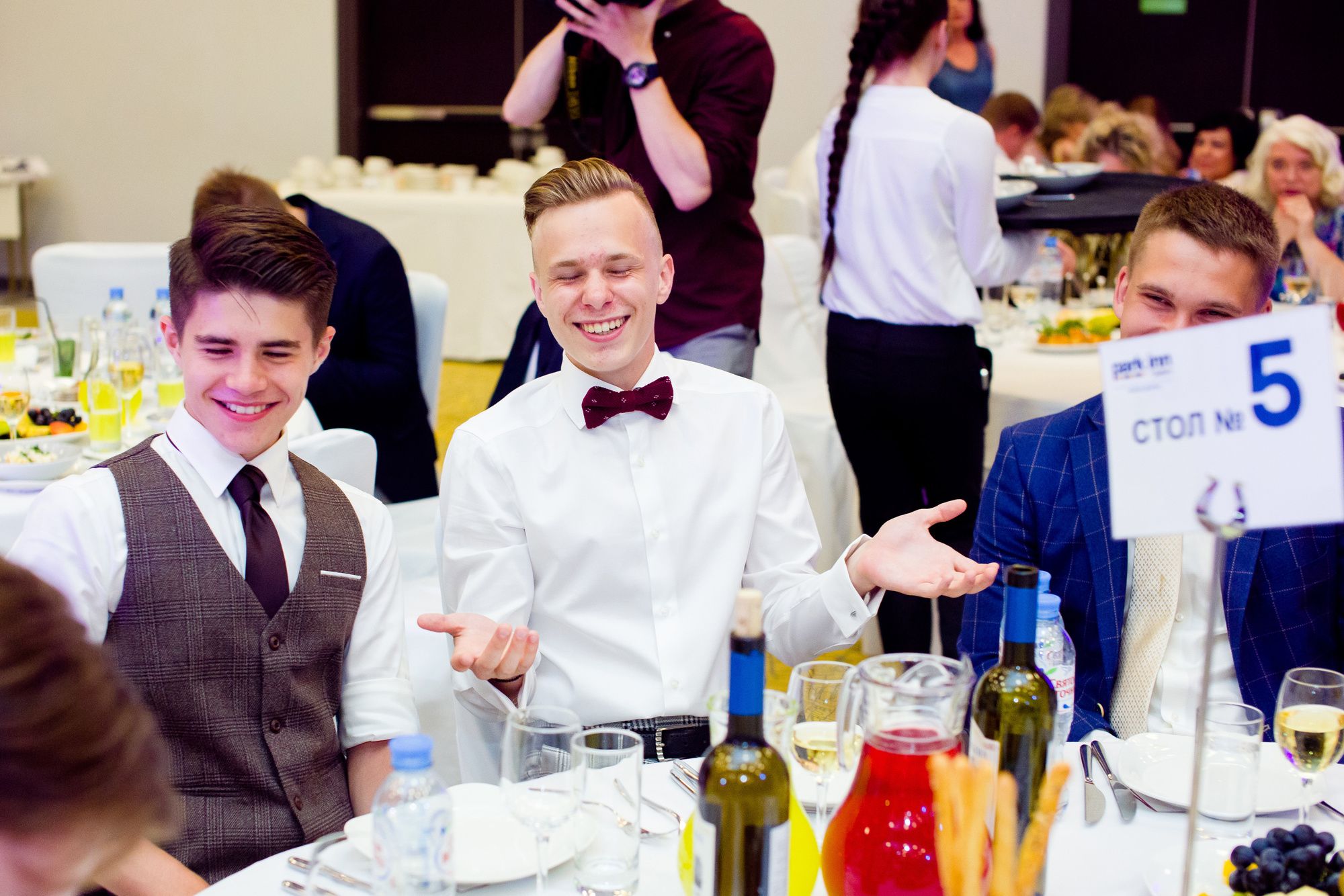 Выпускная фотосъёмка. Фотограф на выпускной. Cherkasovpro.ru