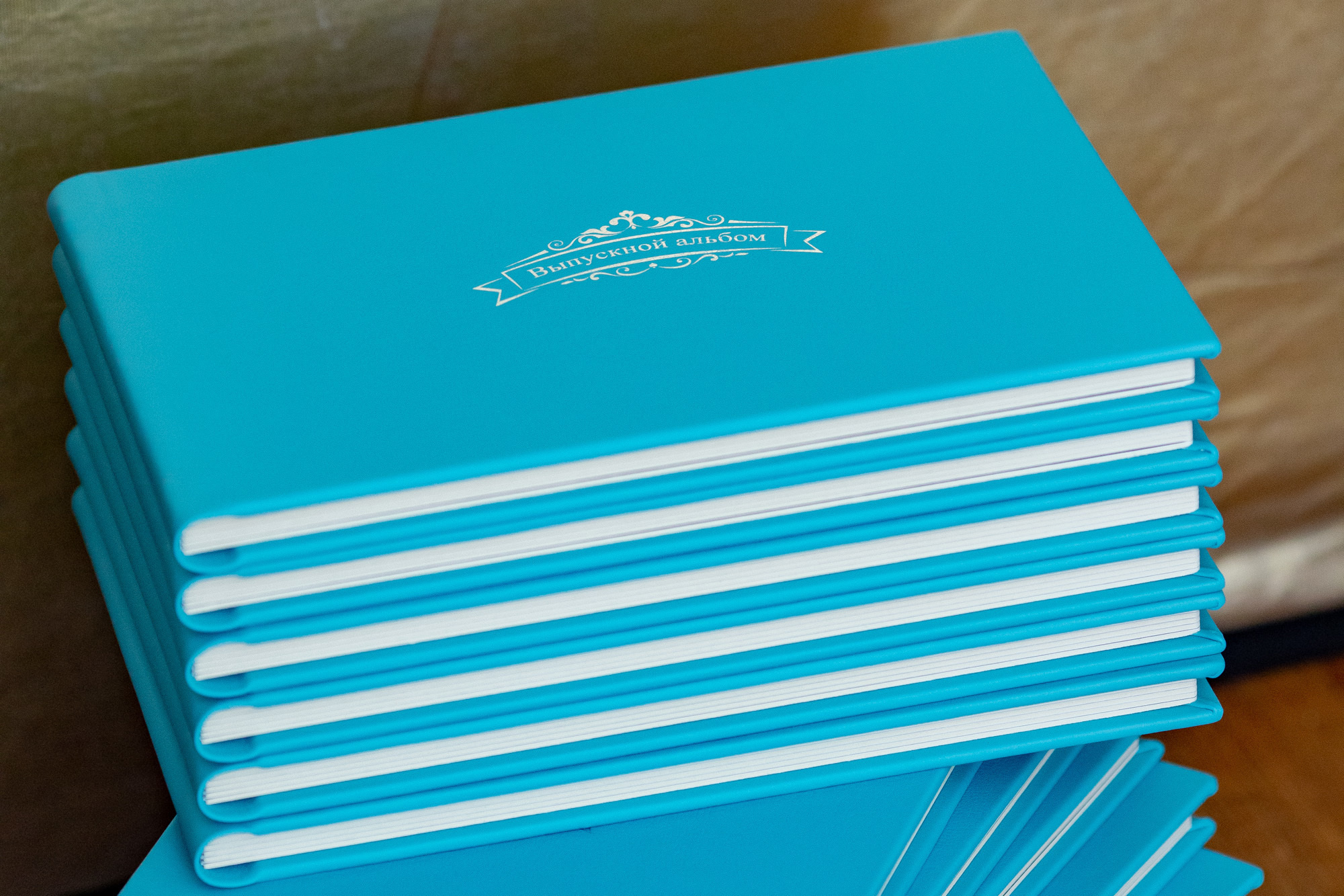 Выпускные фотоальбомы. Cherkasovpro.ru