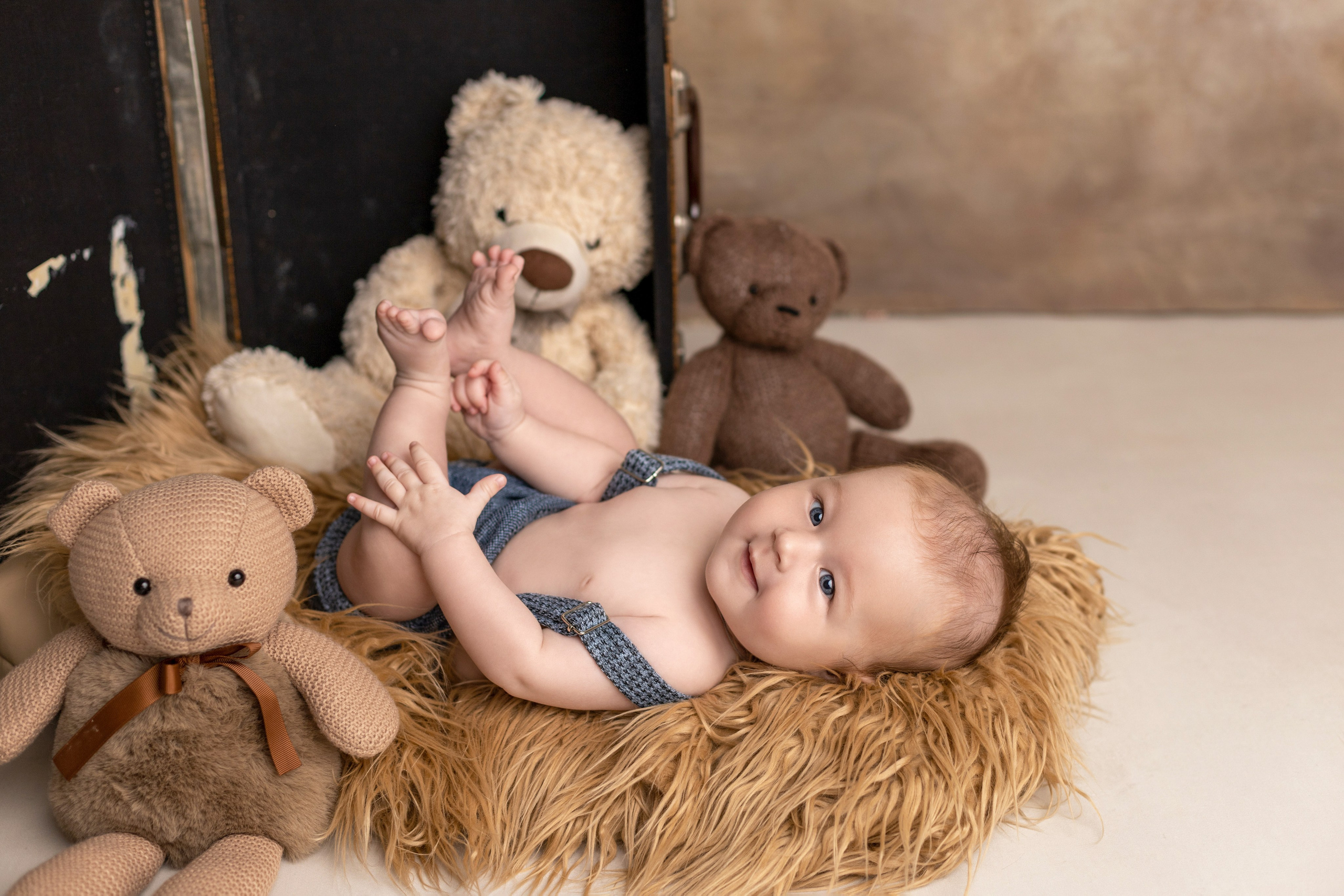 Лев, 1,5 месяца. Фотограф новорожденных в Нижнем Новгороде Надежда Кадылкина