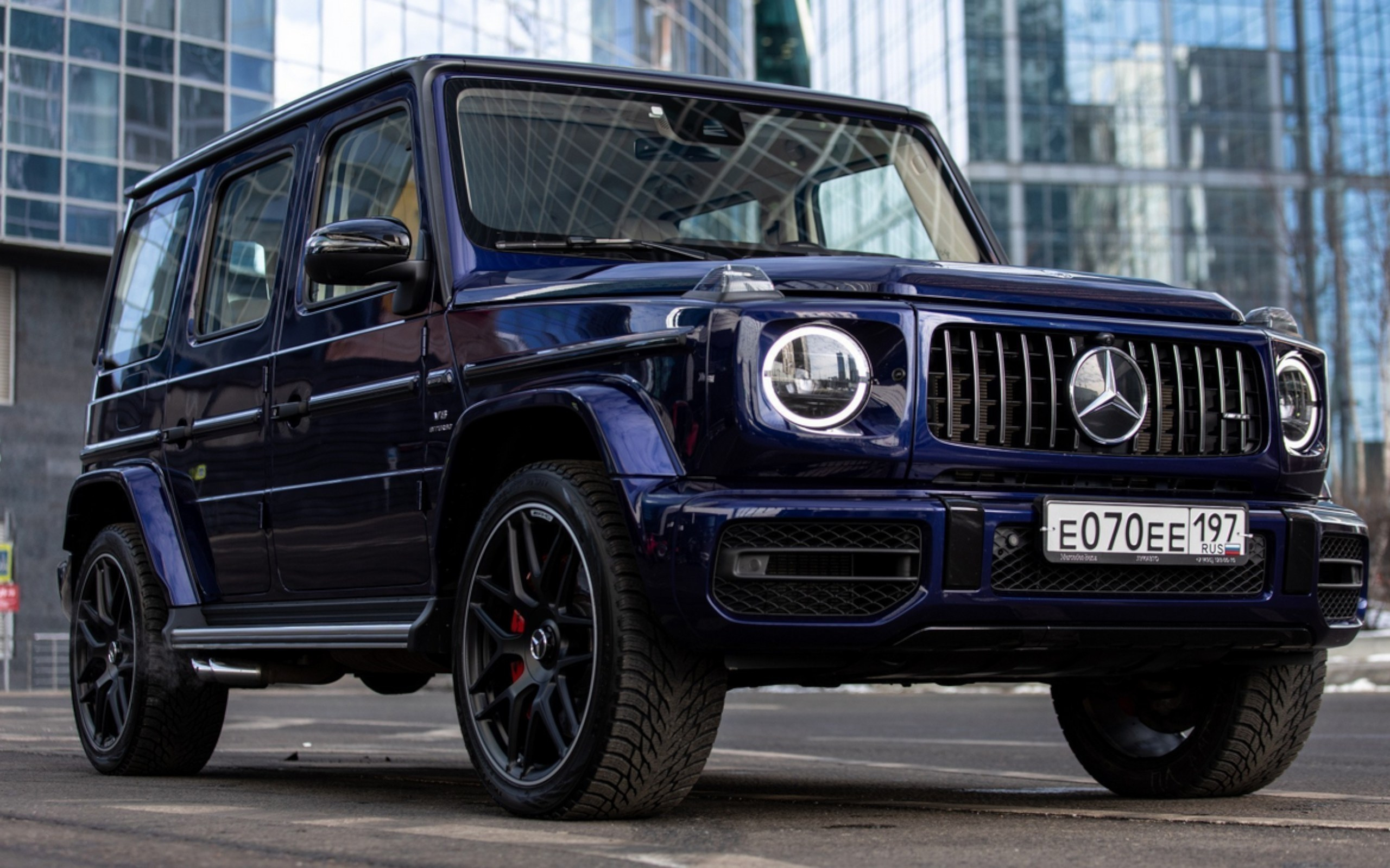 Стоимость фотосъемки недвижимости. Видеосъемка и фотосъемка свадеб. Фотограф и оператор на свадьбу. Видеосъемка подкастов, собственная видео-фотостудии. Предметная фотосъемка