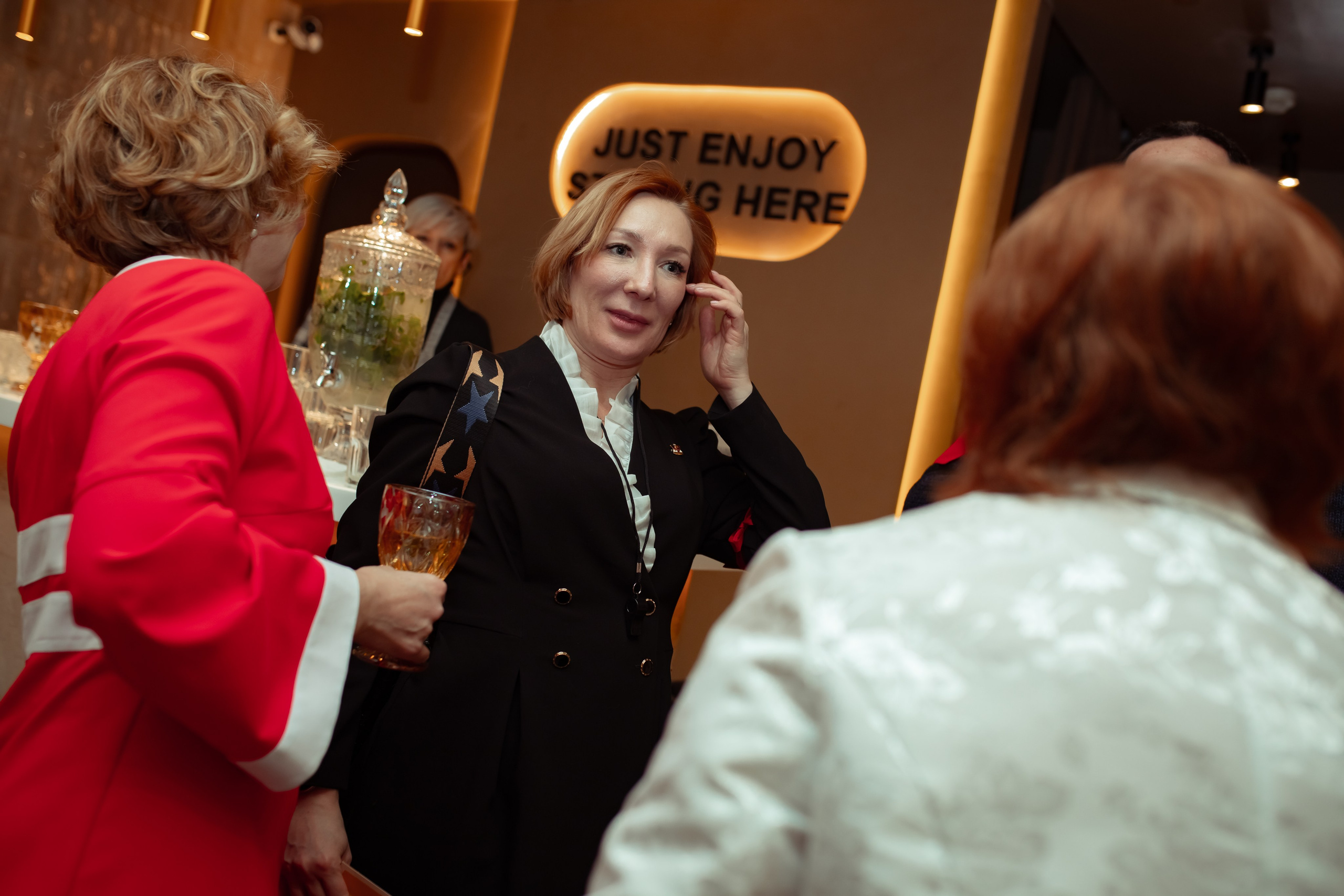 Юбилей Анны в стиле Гайдая. Семейный и детский фотограф в Москве Дорогова Екатерина