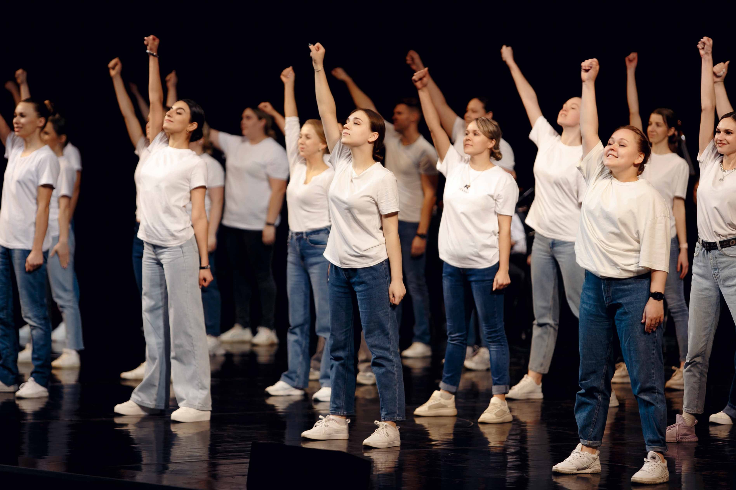 Закрытие «Года педагога и наставника» в КЗЦ Миллениум. Ваш репортажный фотограф Артемий Антонов