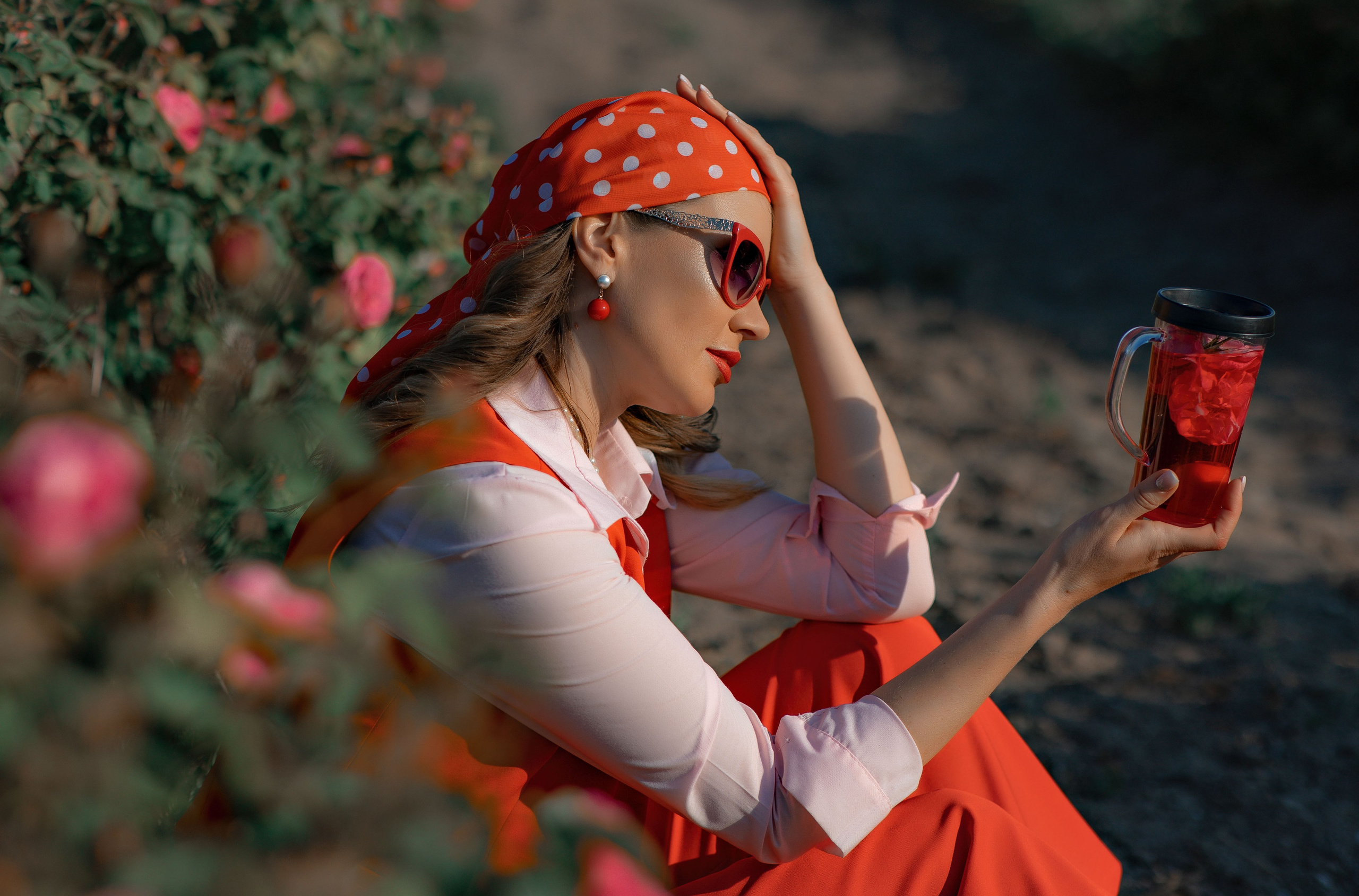 В цветении. Фотограф-стилист Крым Прокат одежды в Крыму. Фотосессии в Крыму