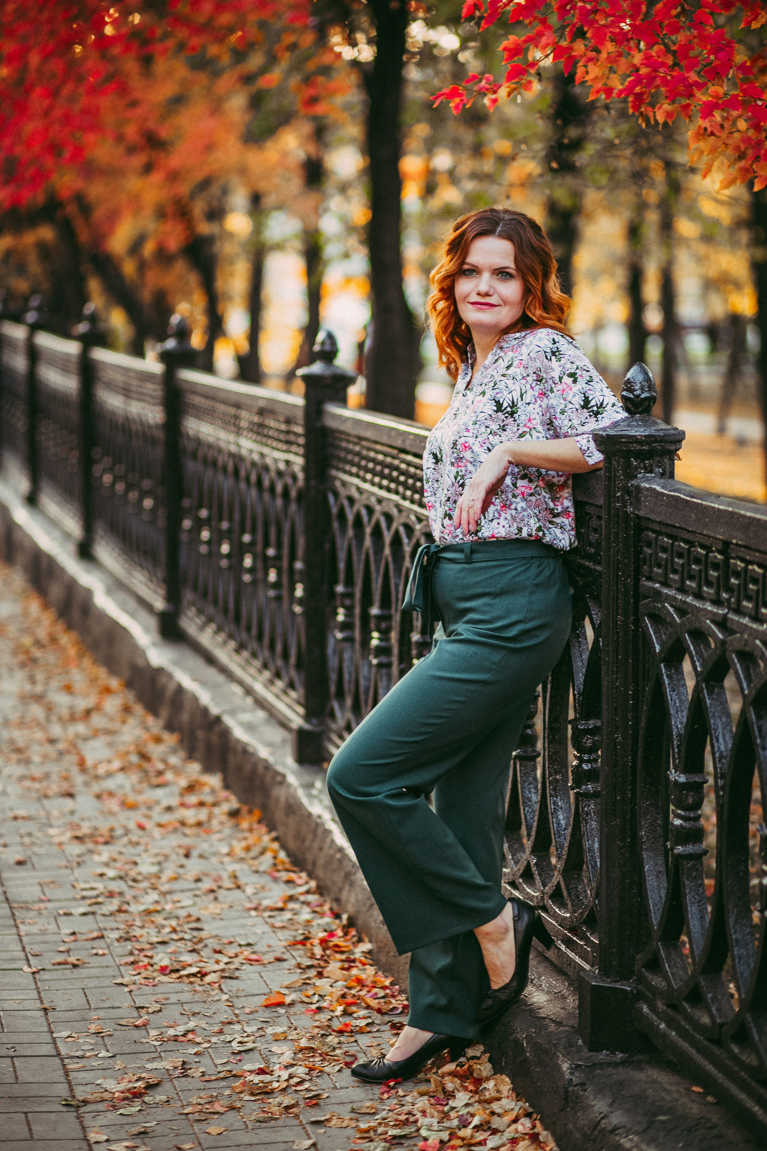 Осень у оперного). Фотограф в  г. Новосибирск