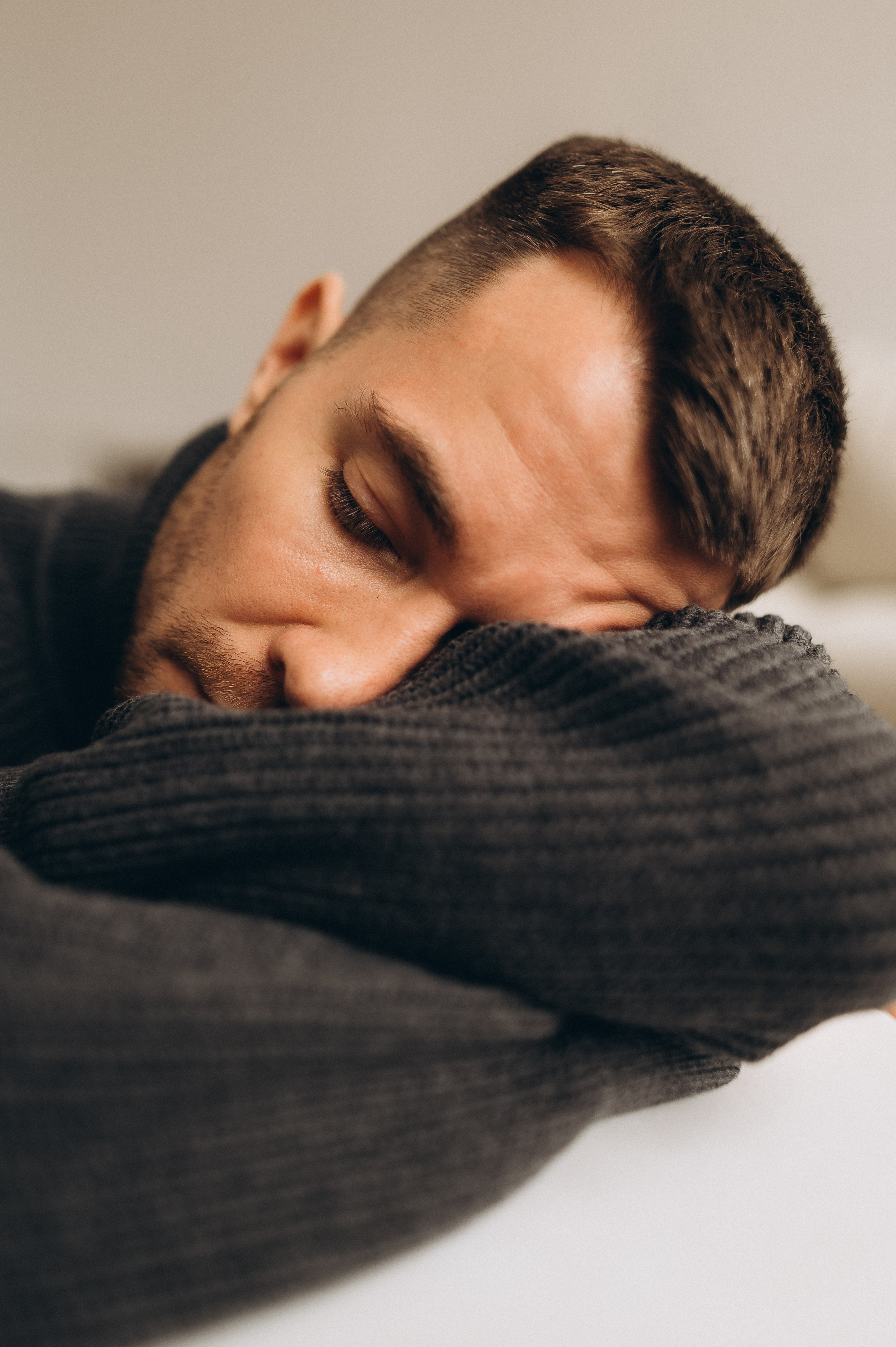 Антон студия Спб (мужская индивидуальная съемка). Фотограф ПИТЕР СПБ Надежда Баранова