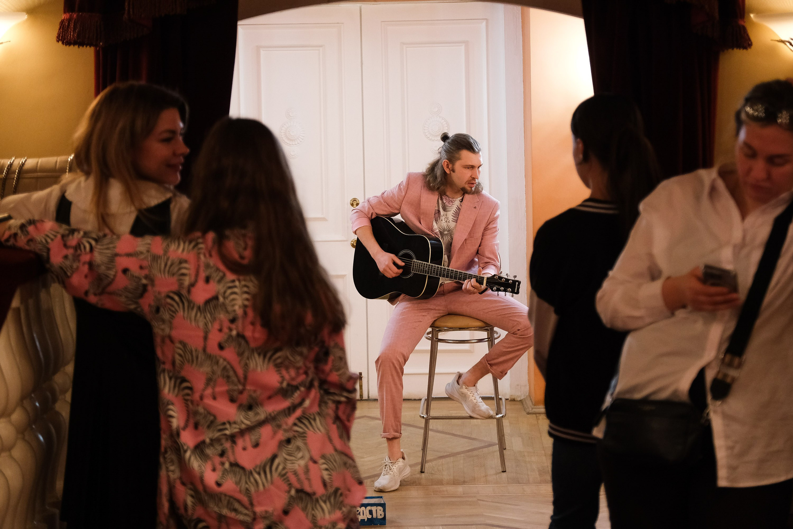 Ганди молчал по субботам. Фотограф Анатолий Деникин