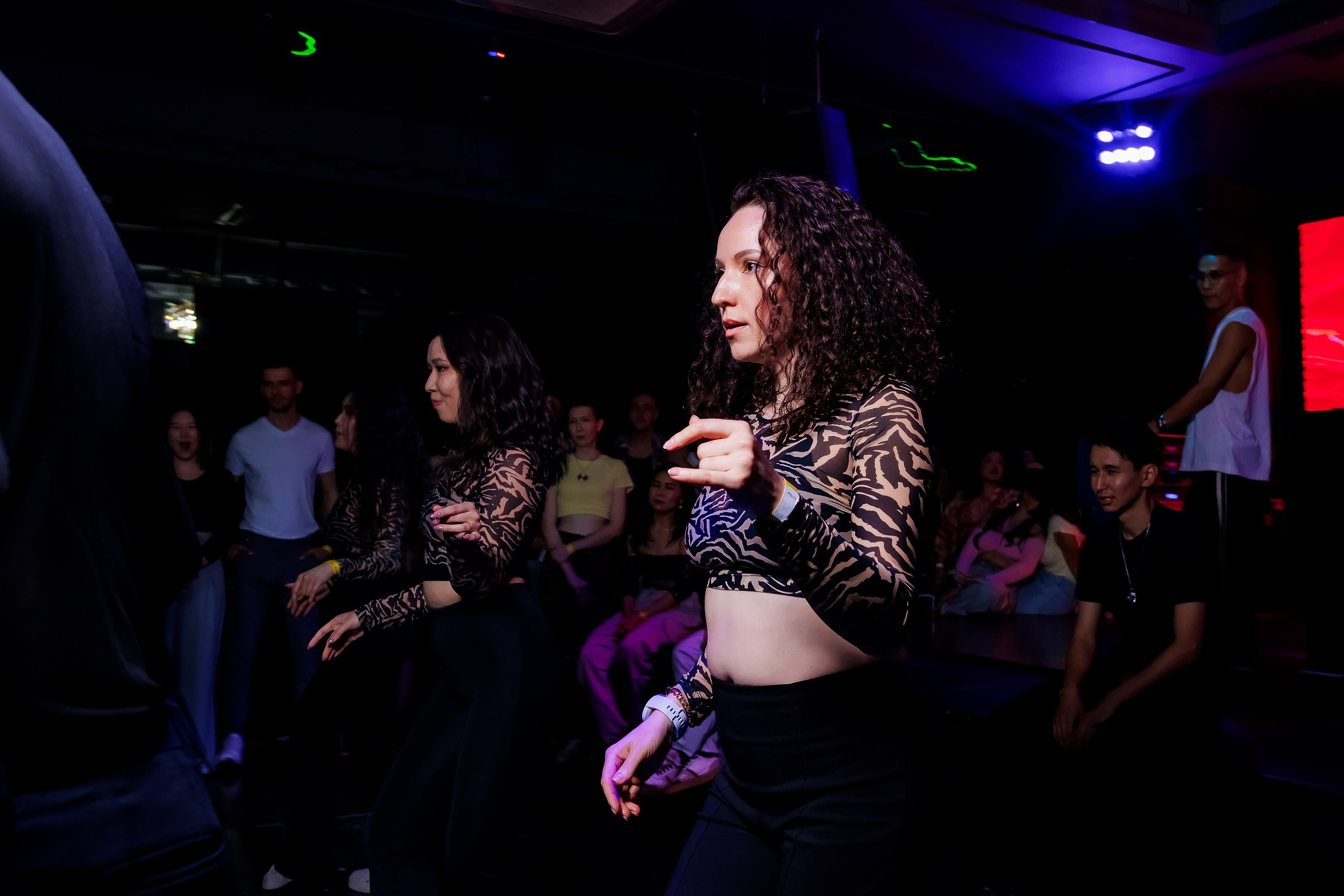Bachata Party by Hola Dance. Репортажный фотограф в Алматы Каюпов Сержан