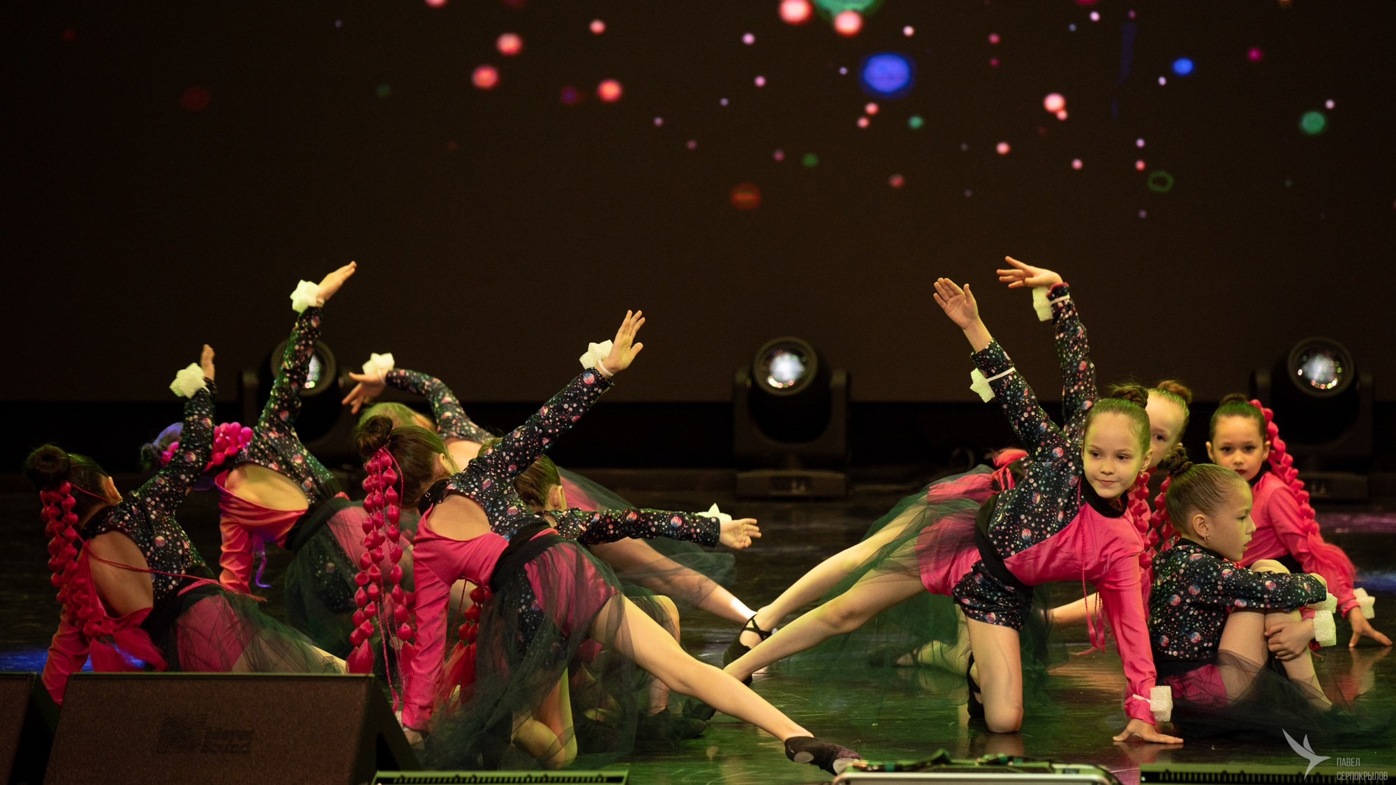 Отчетный концерт школы танцев «Танцевальный островок». Репортажный фотограф в Казани Павел Серпокрылов