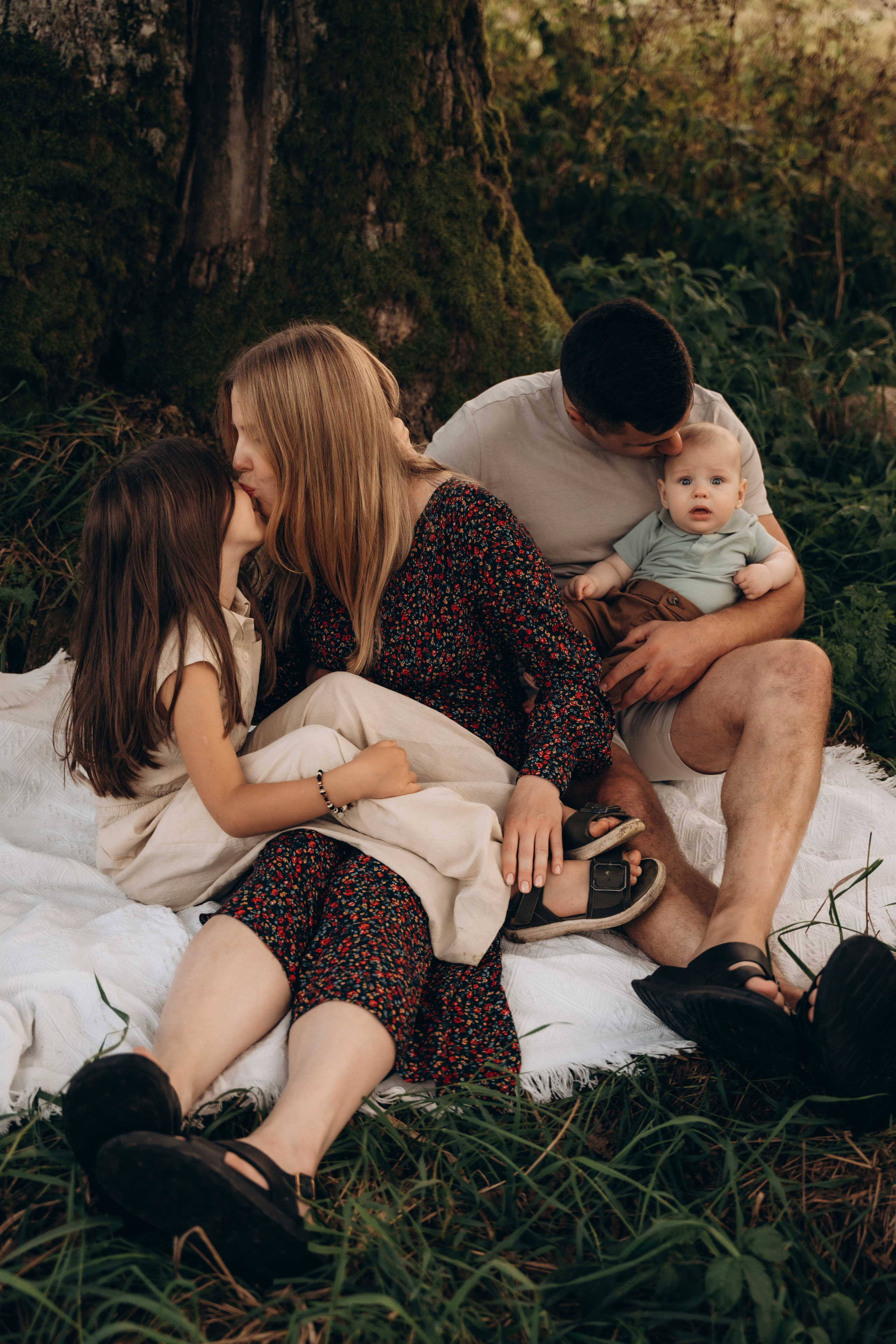 Оля, Женя, Роза и Федя. Фотограф Мария Миллс | Минск