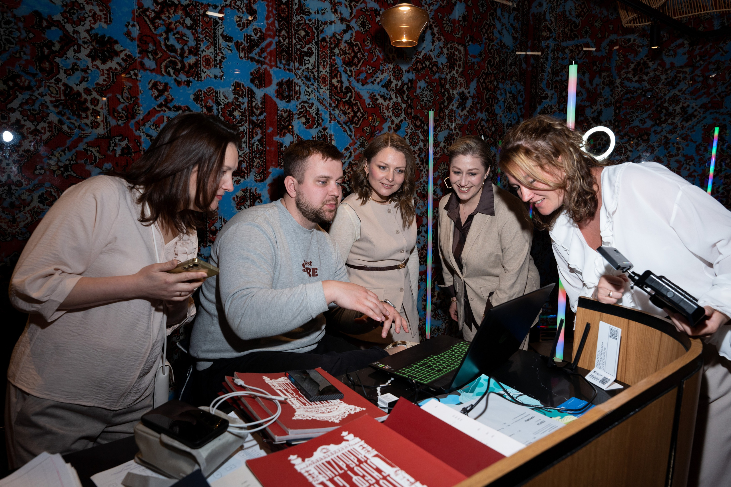 TINAoTEAM: конференция V. Портретный и репортажный фотограф в Москве Разуменко Роман