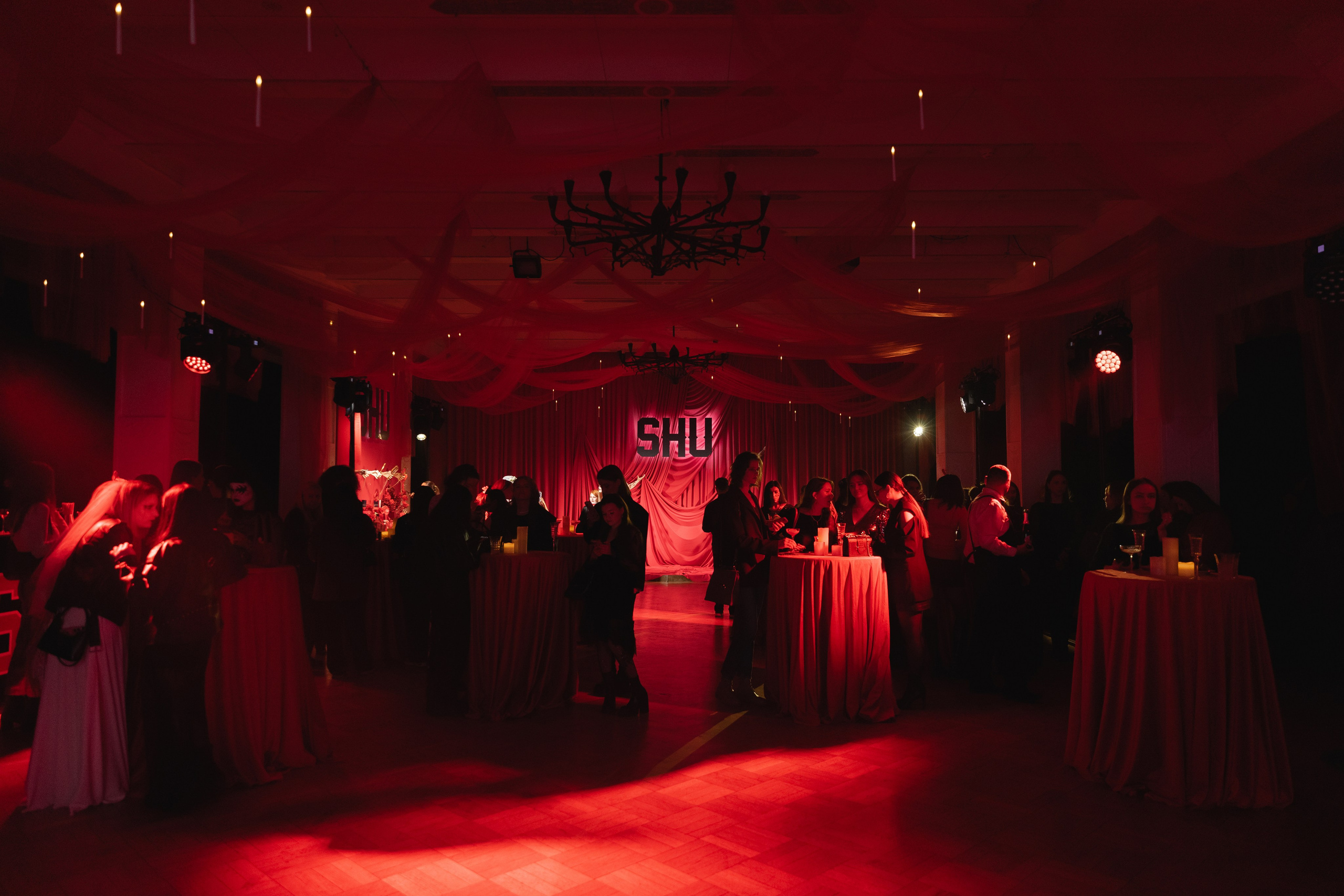 SHUМНЫЙ HALLOWEEN