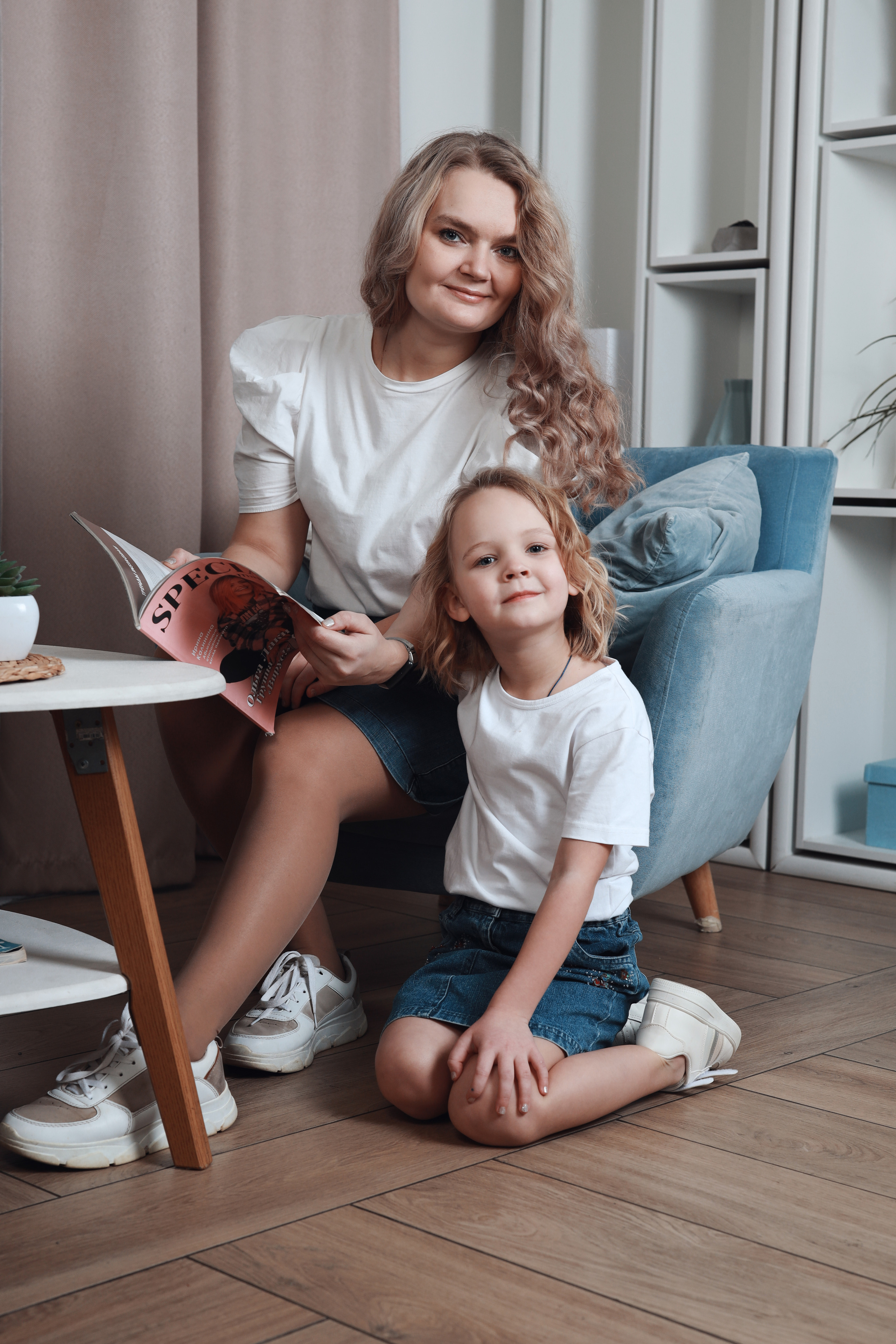 Семейная фотосессия в фотостудии Санкт-Петербург. Фотограф Санкт-Петербург Конюхова Мария