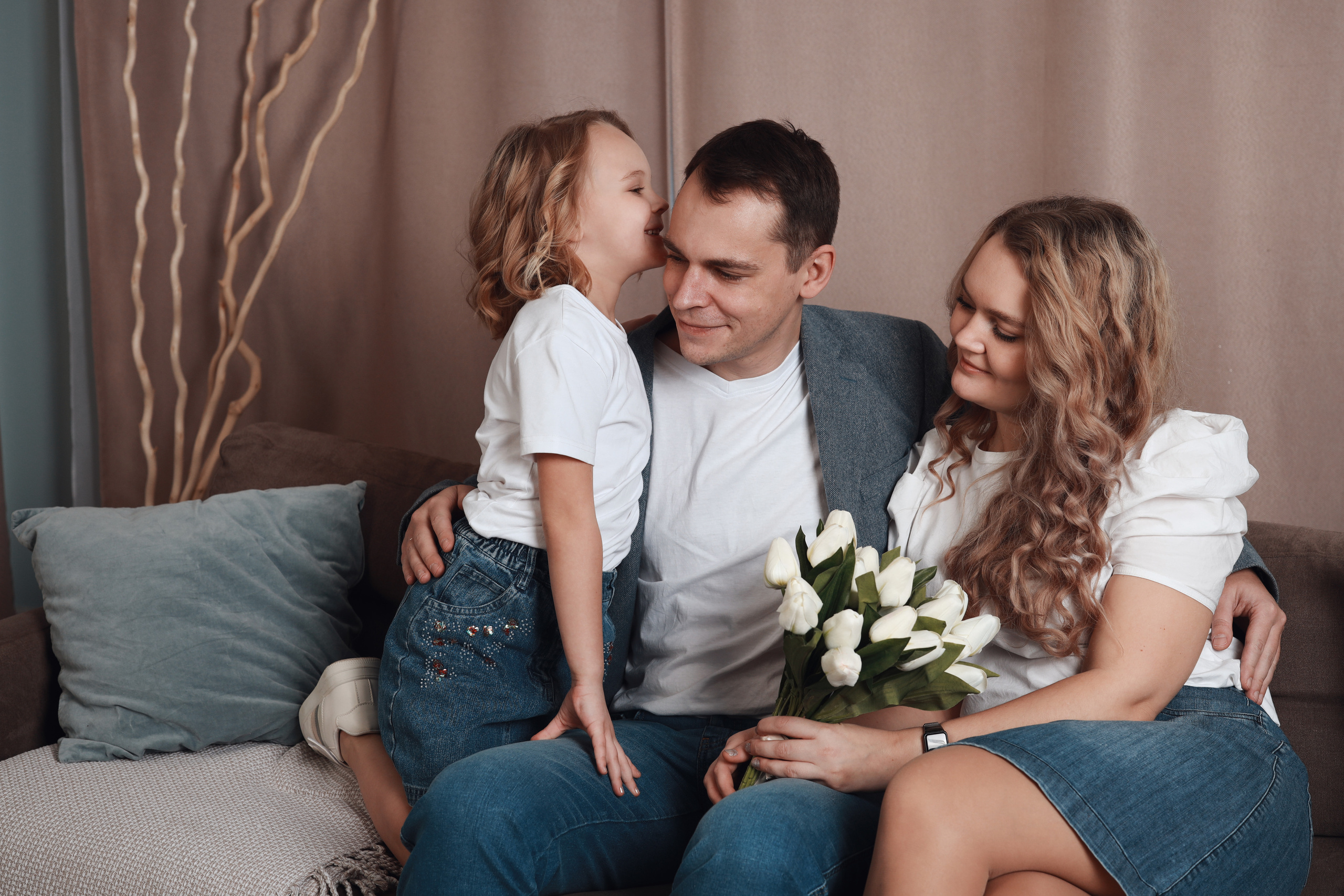 Семейная фотосессия в фотостудии Санкт-Петербург. Фотограф Санкт-Петербург Конюхова Мария