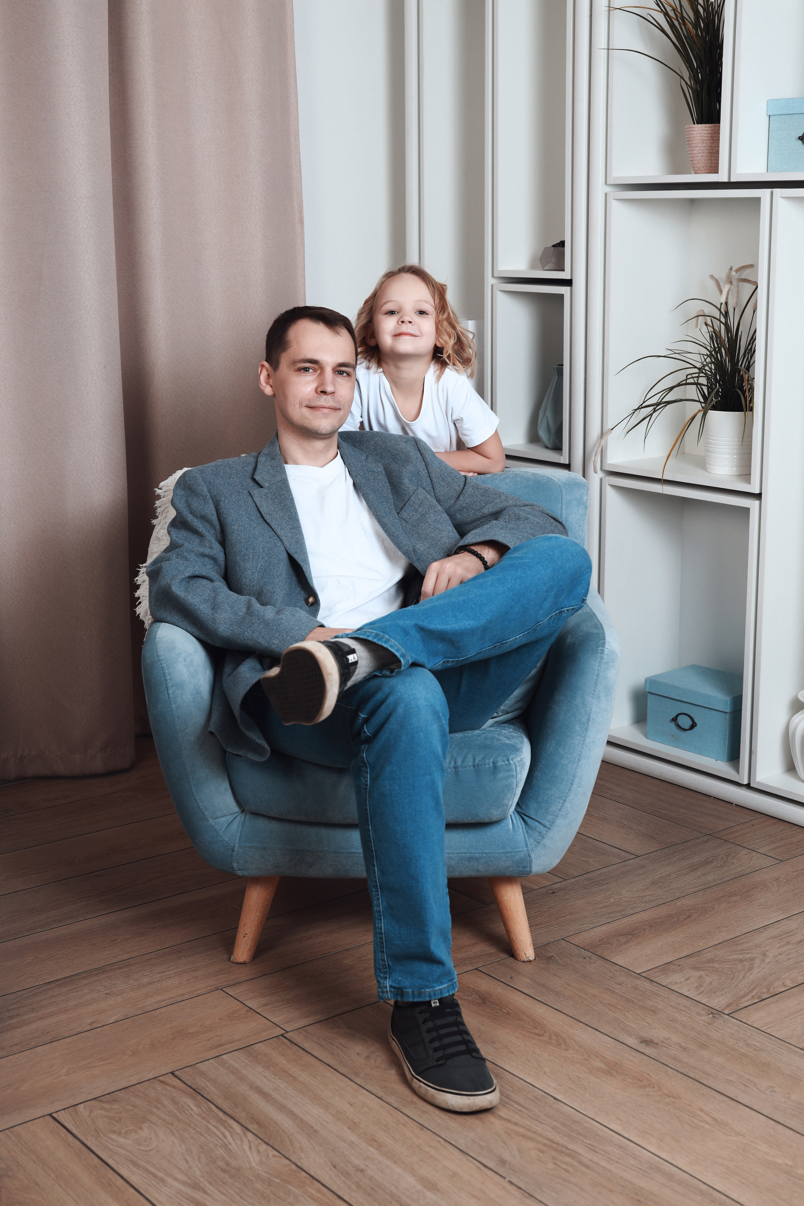 Семейная фотосессия в фотостудии Санкт-Петербург. Фотограф Санкт-Петербург Конюхова Мария