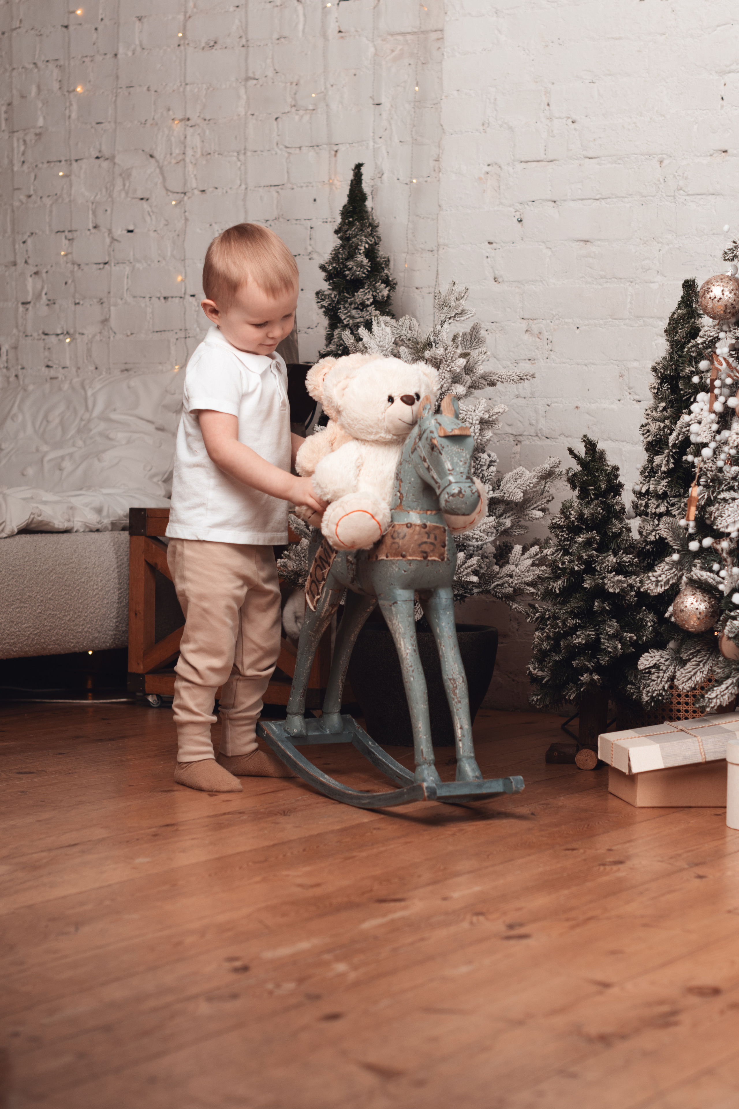 Семейная фотосессия в фотостудии Санкт-Петербург. Фотограф Санкт-Петербург Конюхова Мария