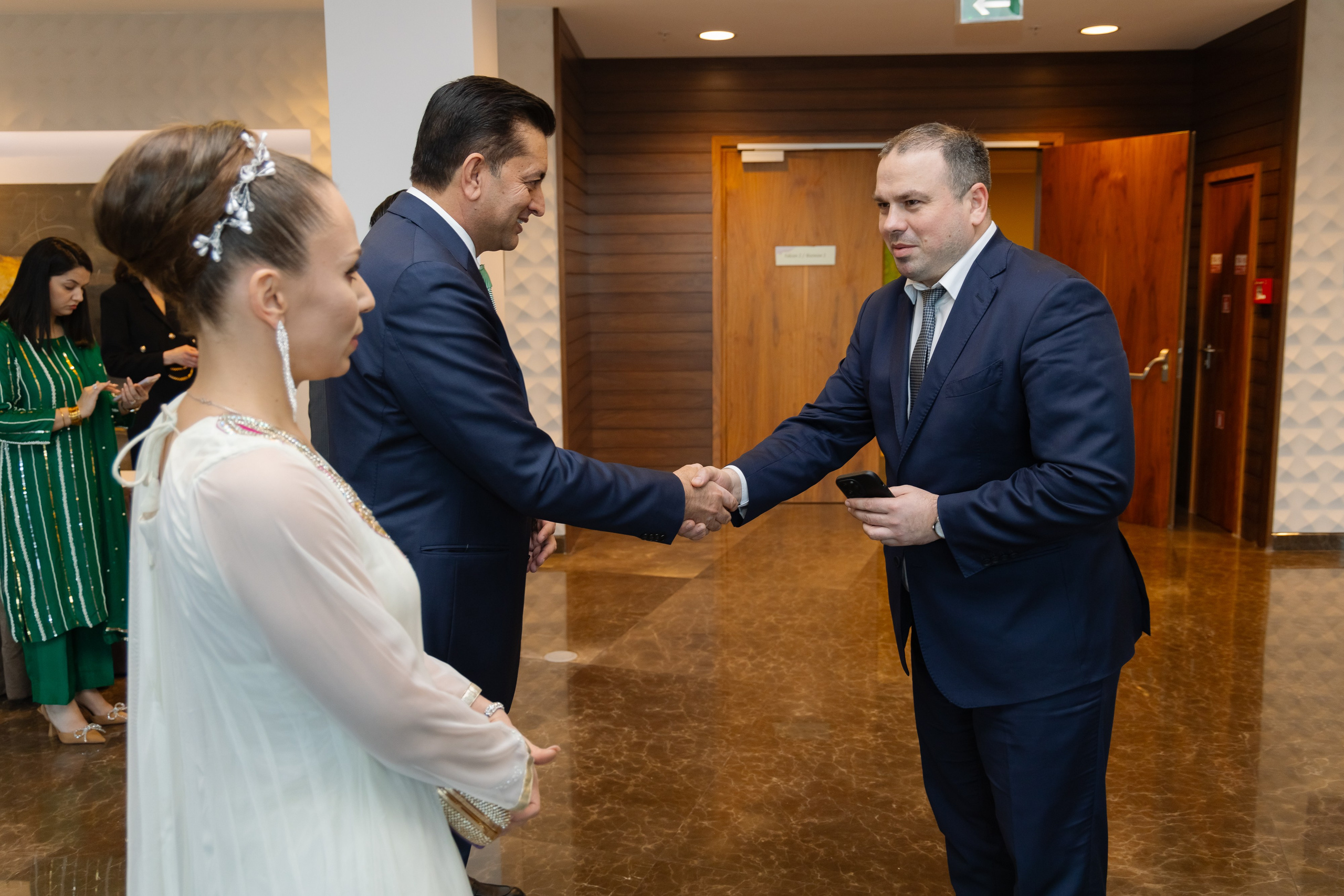 Фотосъемка делегации Пакистана в Беларуси в отеле Марриотт. Свадебный фотограф в Минске/Беларуси Сергей Спиридонов