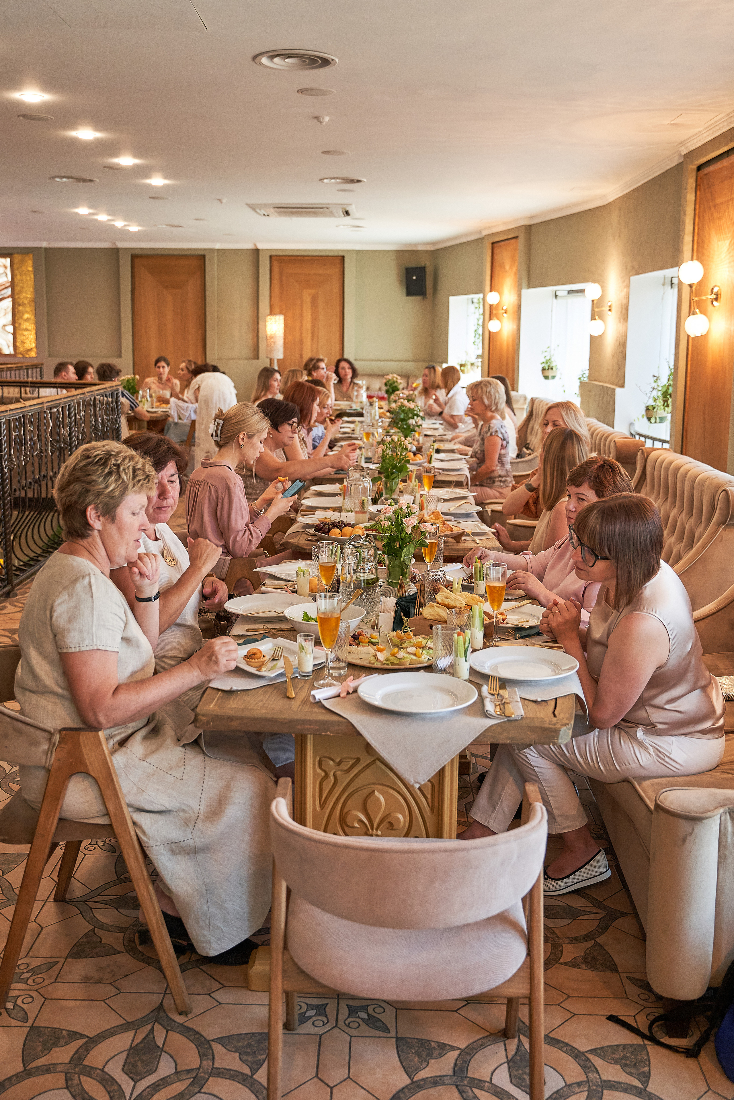 Бьюти — завтрак. 26 лет салону красоты «Марина». Фото/видео контент Москва