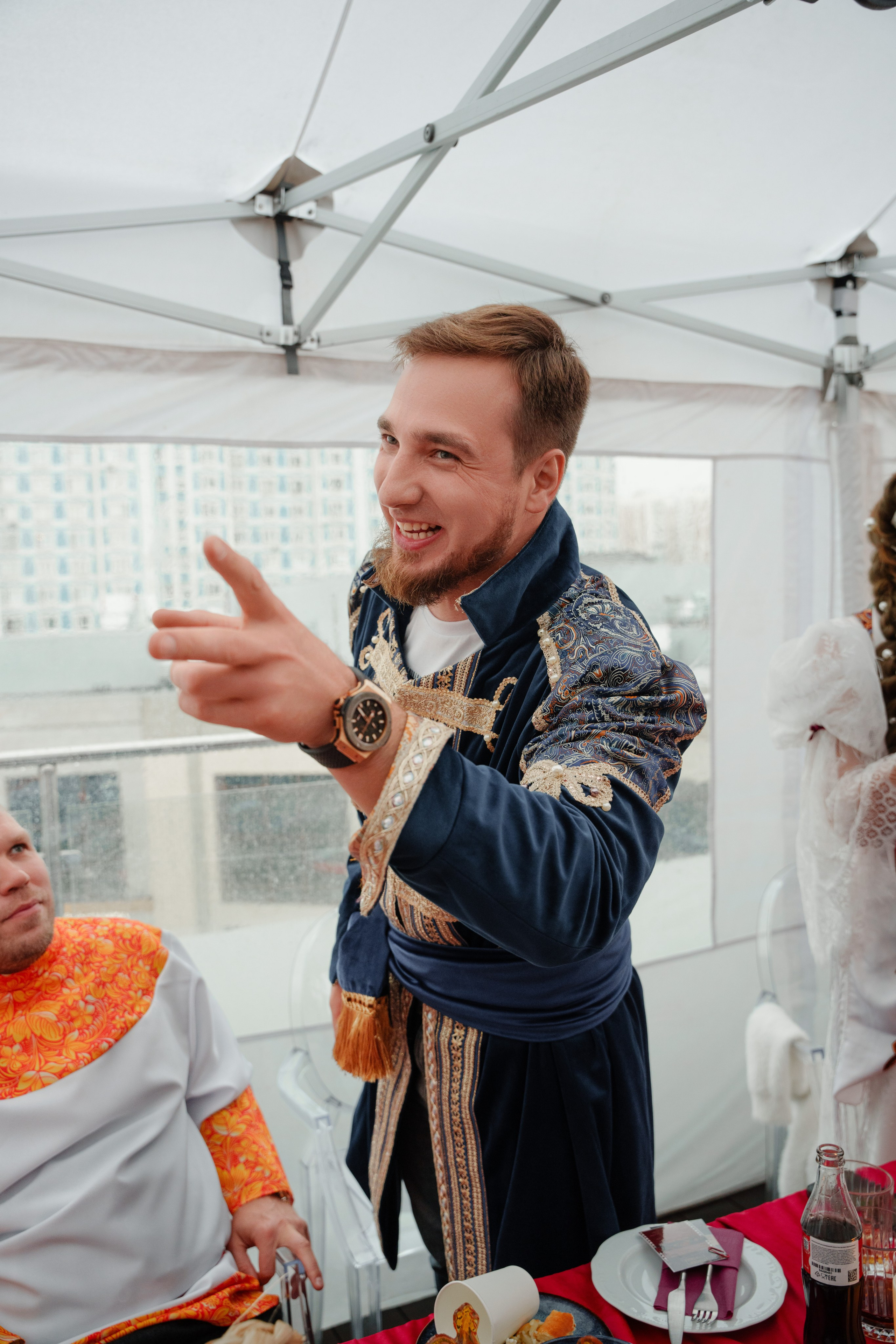 Репортажный фотограф на гендер пати в славянском стиле в Москве. Репортажный фотограф Москва Сергей Дружинин