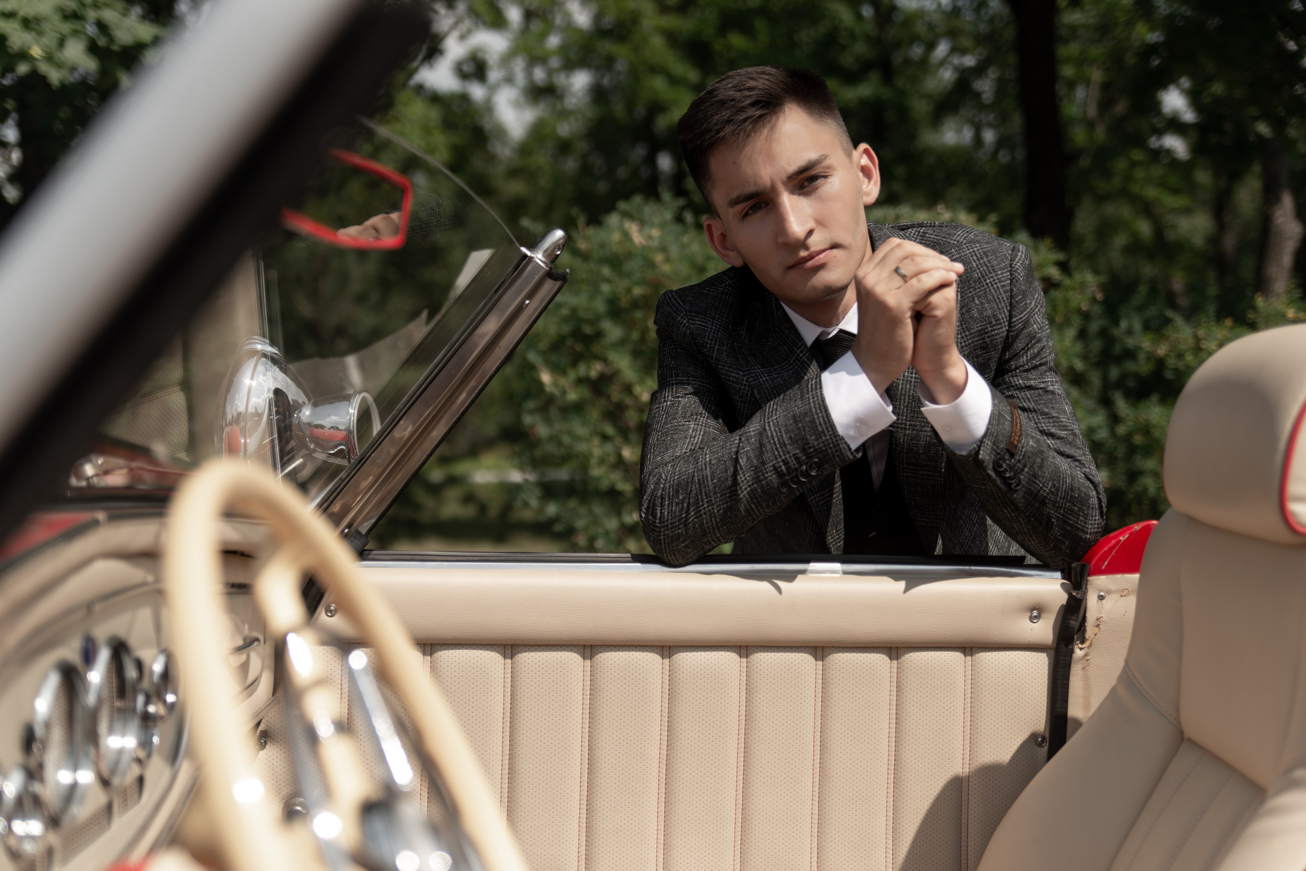 Ангелина и Евгений Загс и прогулка. Меня зовут Александр Литвинчук и я свадебный фотограф в Саратове