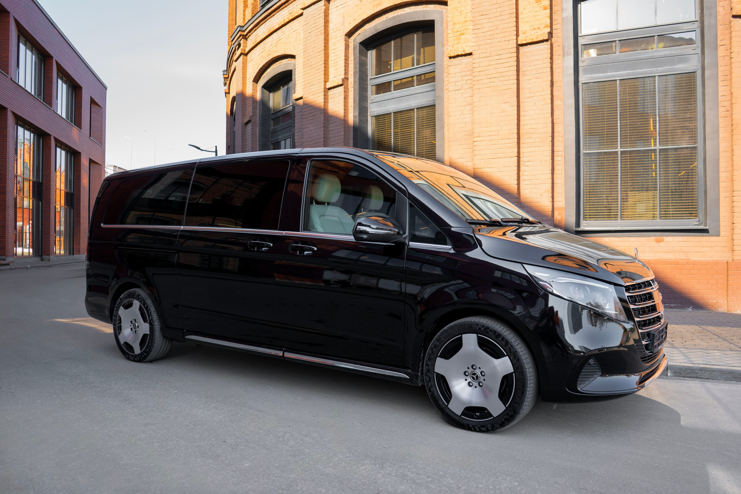 Mercedes-Benz V-class