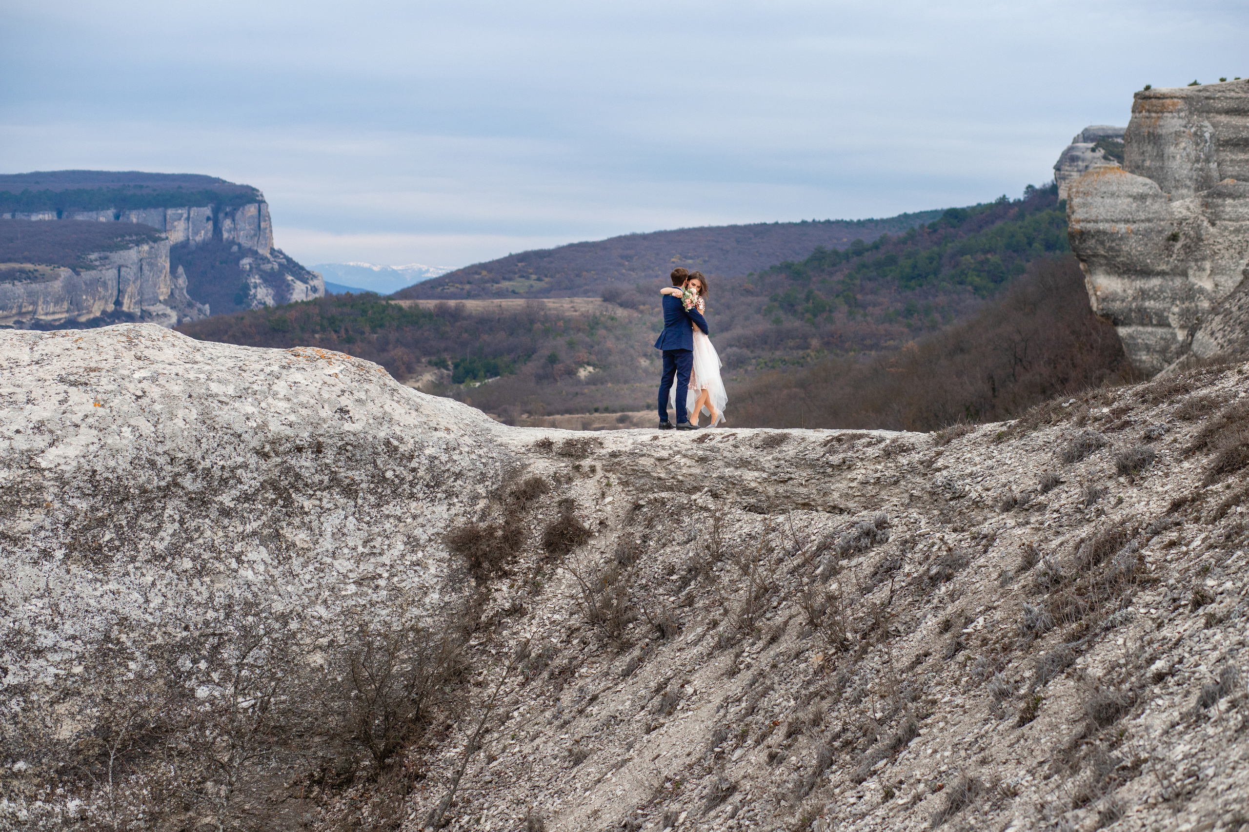 Кирилл и Александра. Свадьба для двоих в Крыму. Свадебный фотограф в Крыму и Севастополе Ольга Баскакова