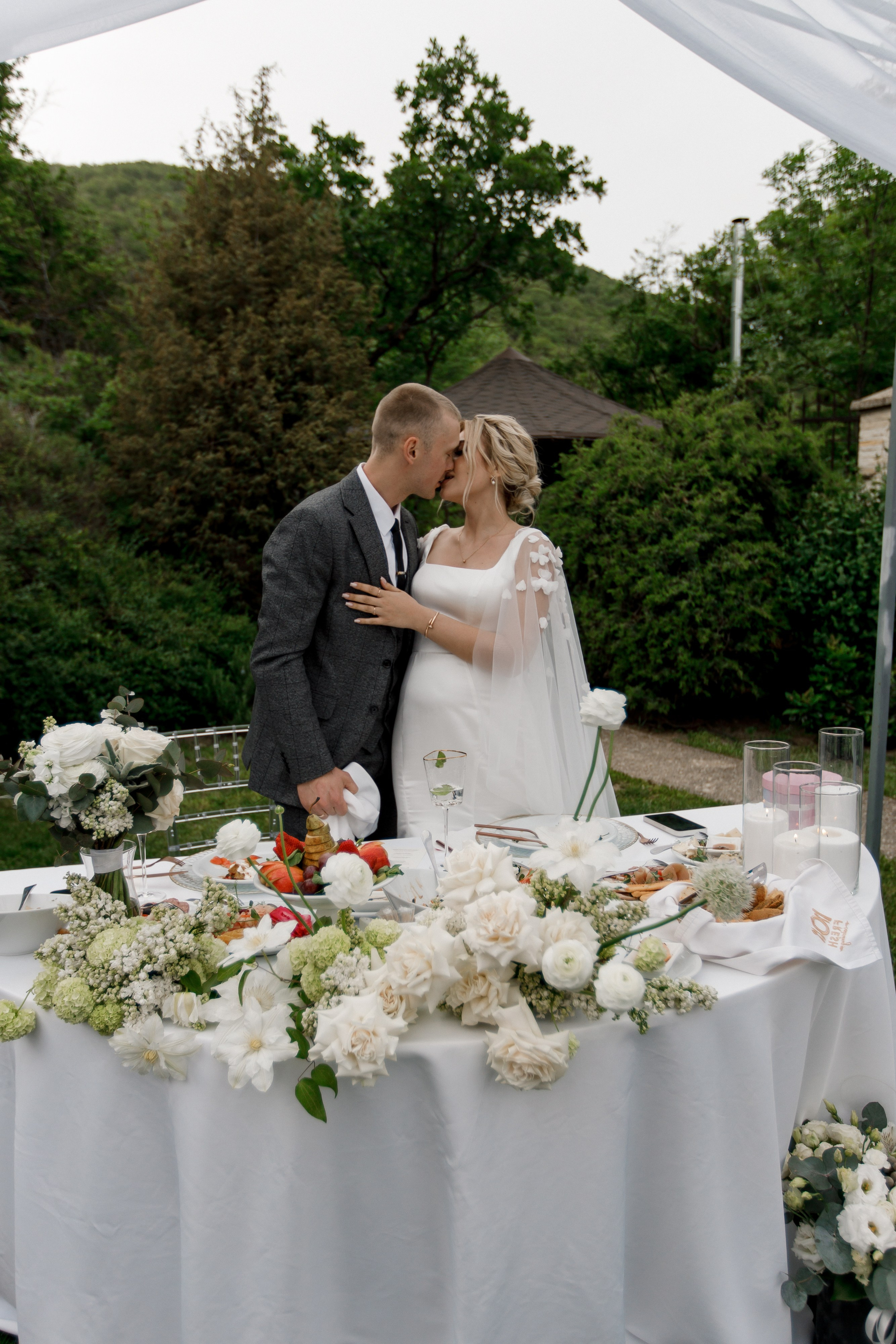 Денис и Алина. Белый замок. Фотограф Анна Лейман. Севастополь