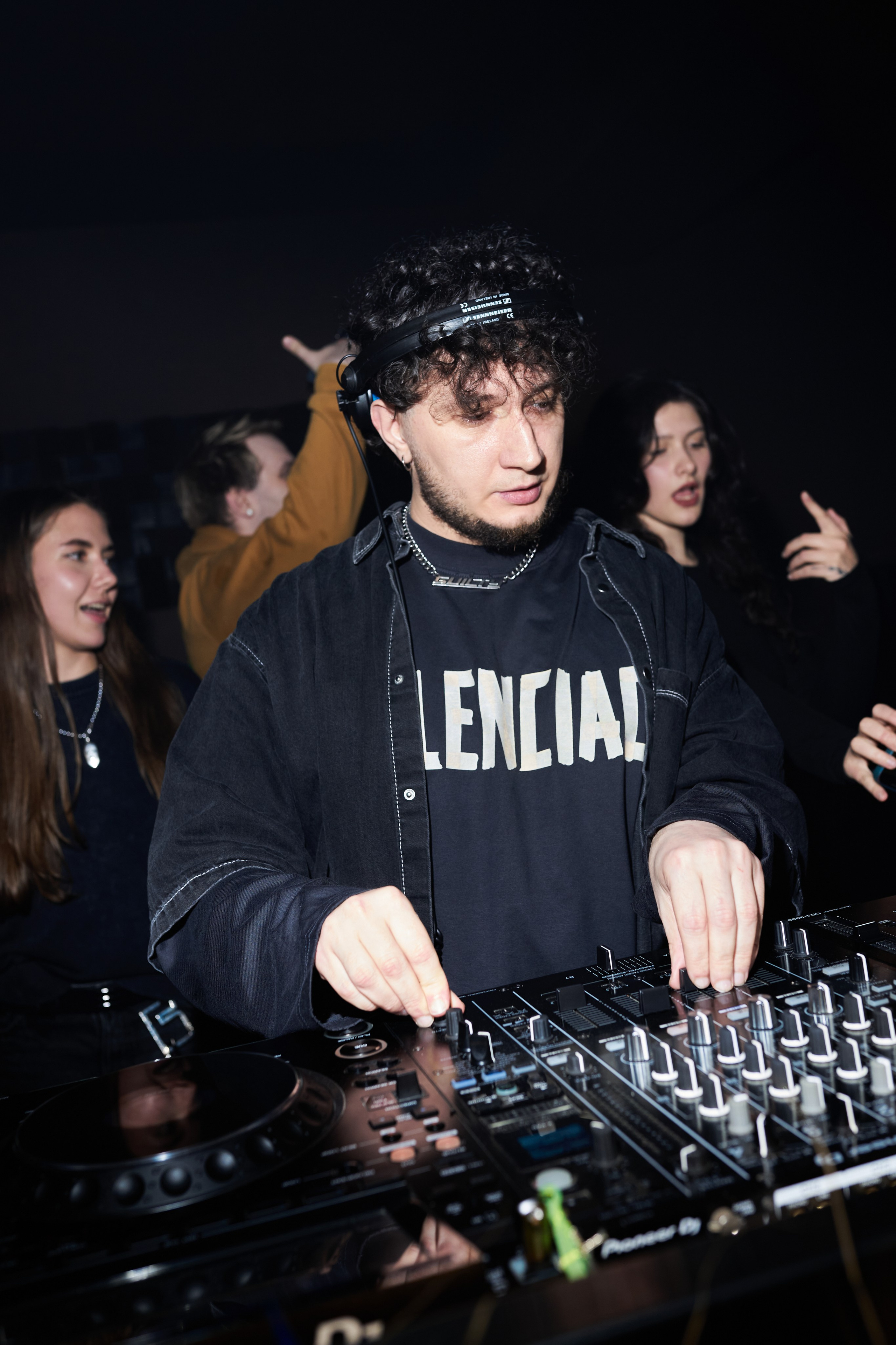 4Dj x Backseat Bar. Коммерческий и репортажный фотограф в Санкт-Петербурге — Туся Сушка