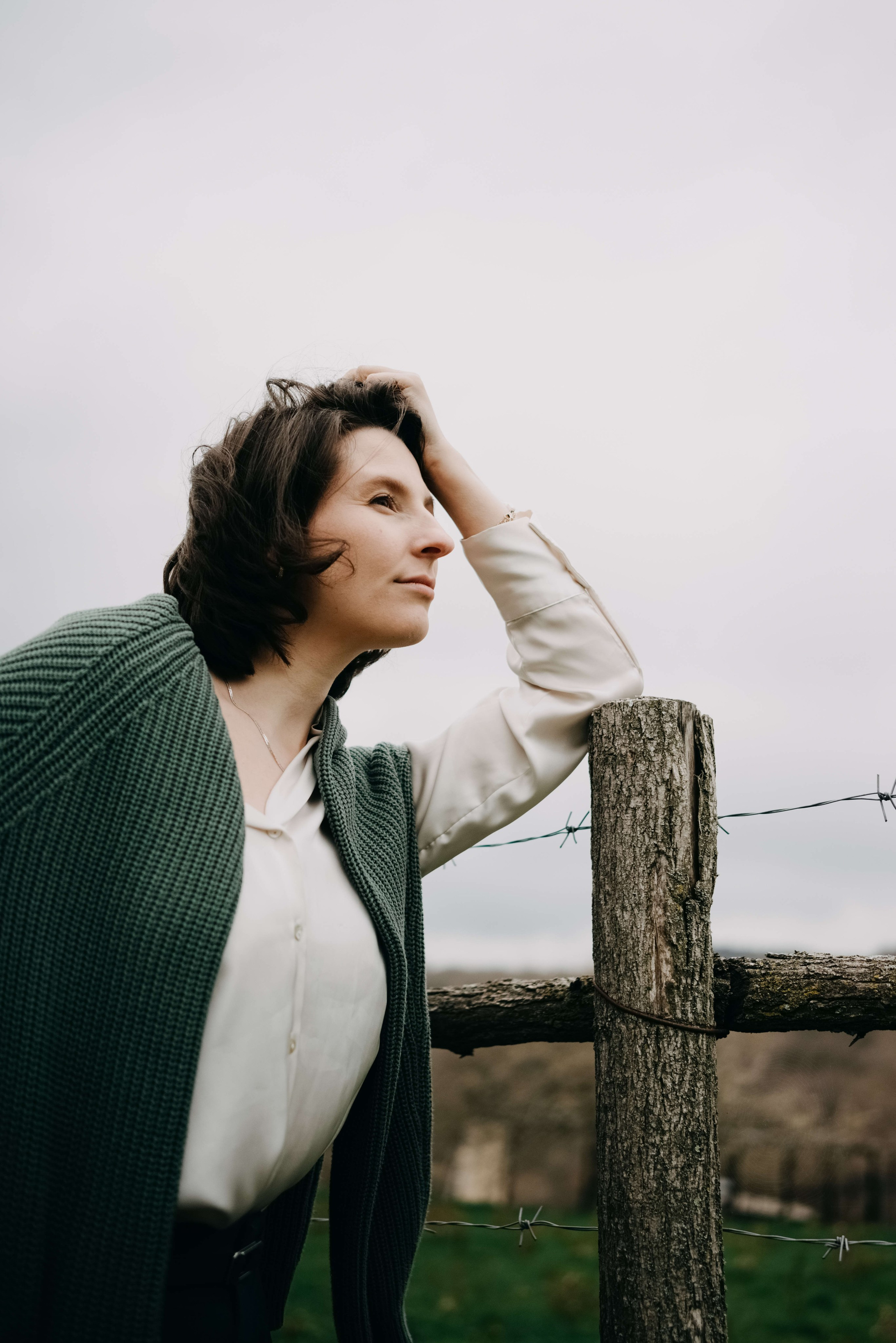 Портретная фотосессия на ферме с лошадьми. Портретный и свадебный фотограф в Тбилиси • xeniqo