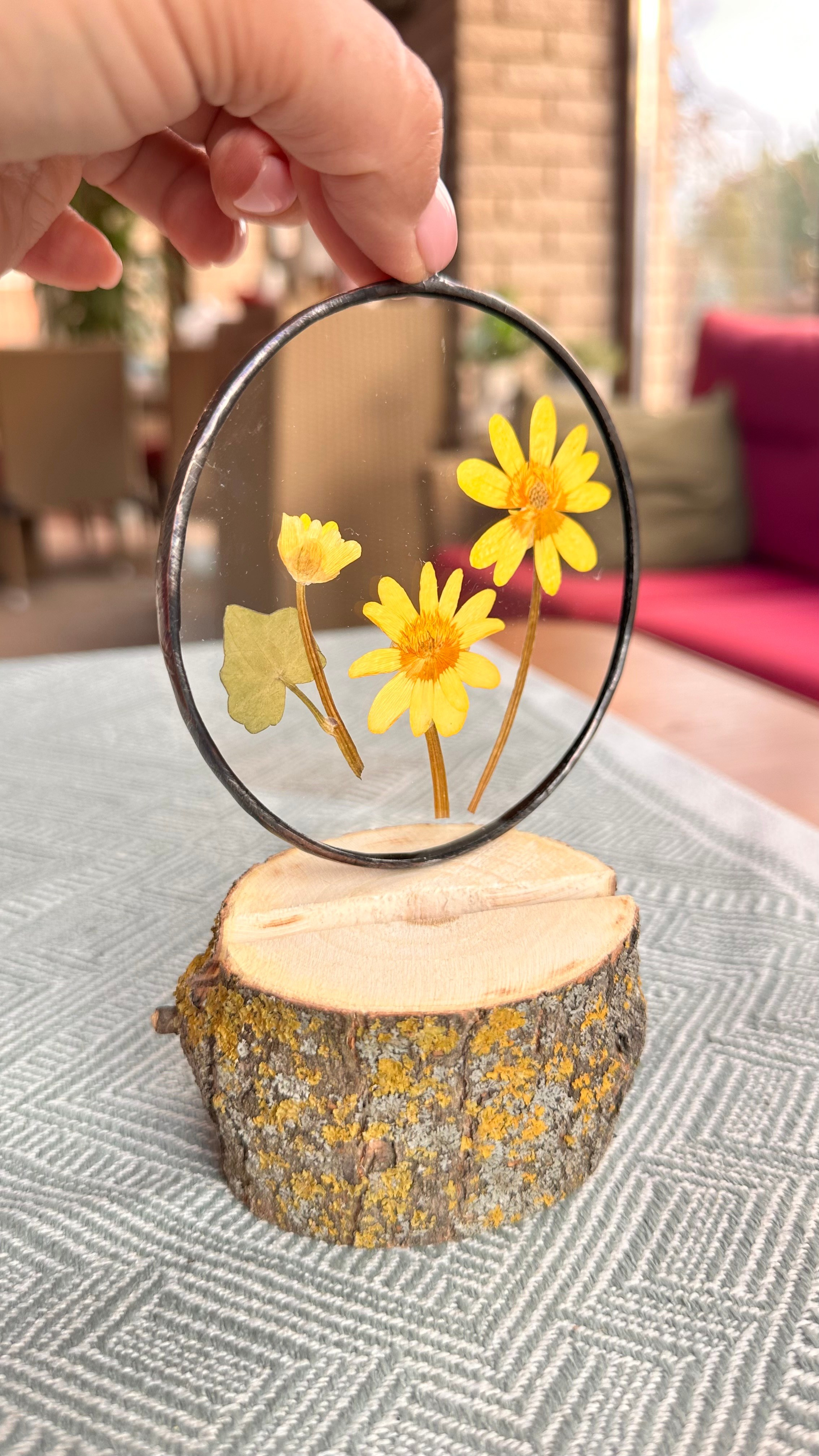 Витражи в наличии. Оформляю пространства. Витражи с сухоцветами в технике Тиффани