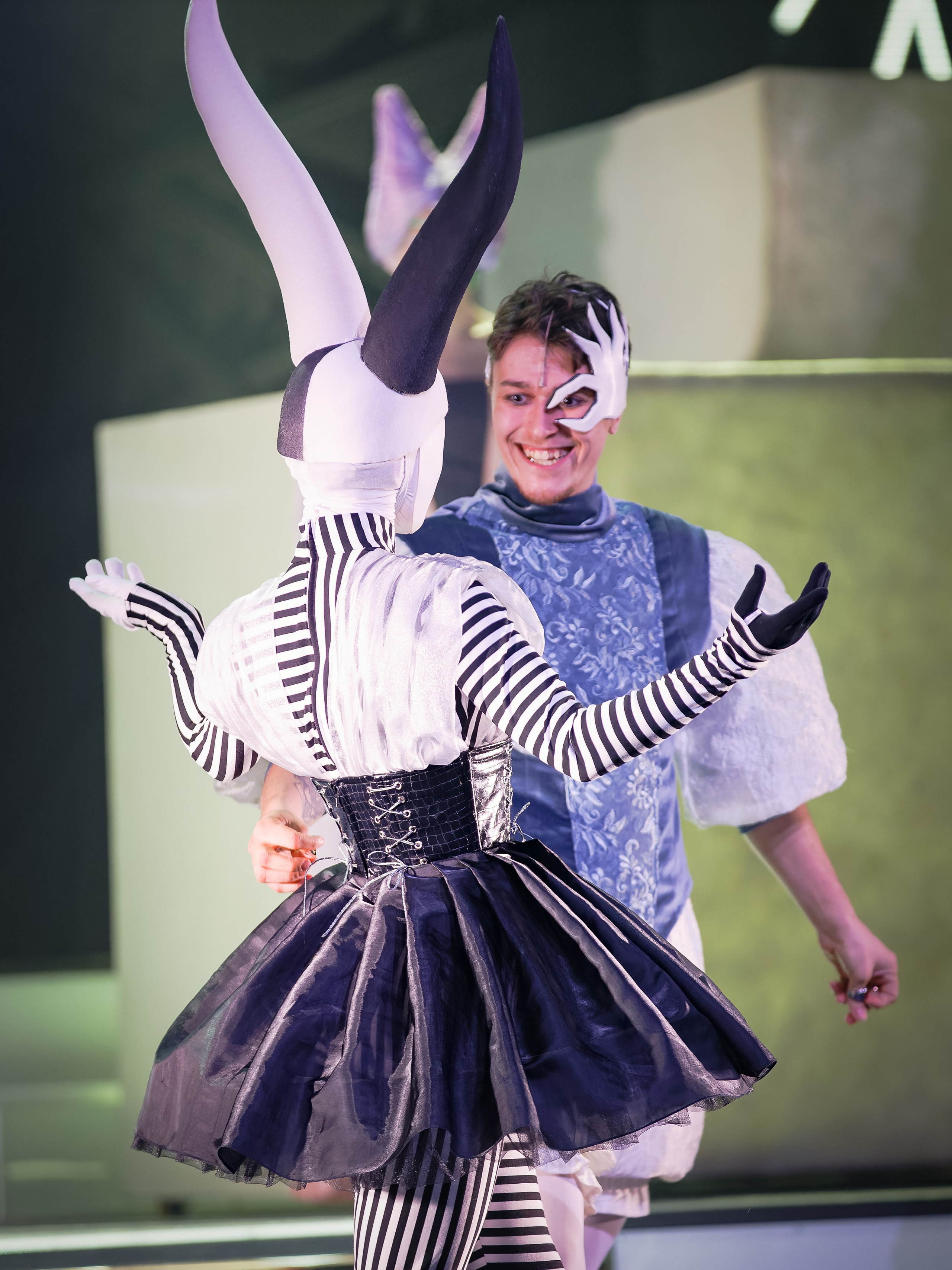 Любовь к трем апельсинам_Чехов Центр. Фотограф. г. Южно-Сахалинск. Олег Толстов