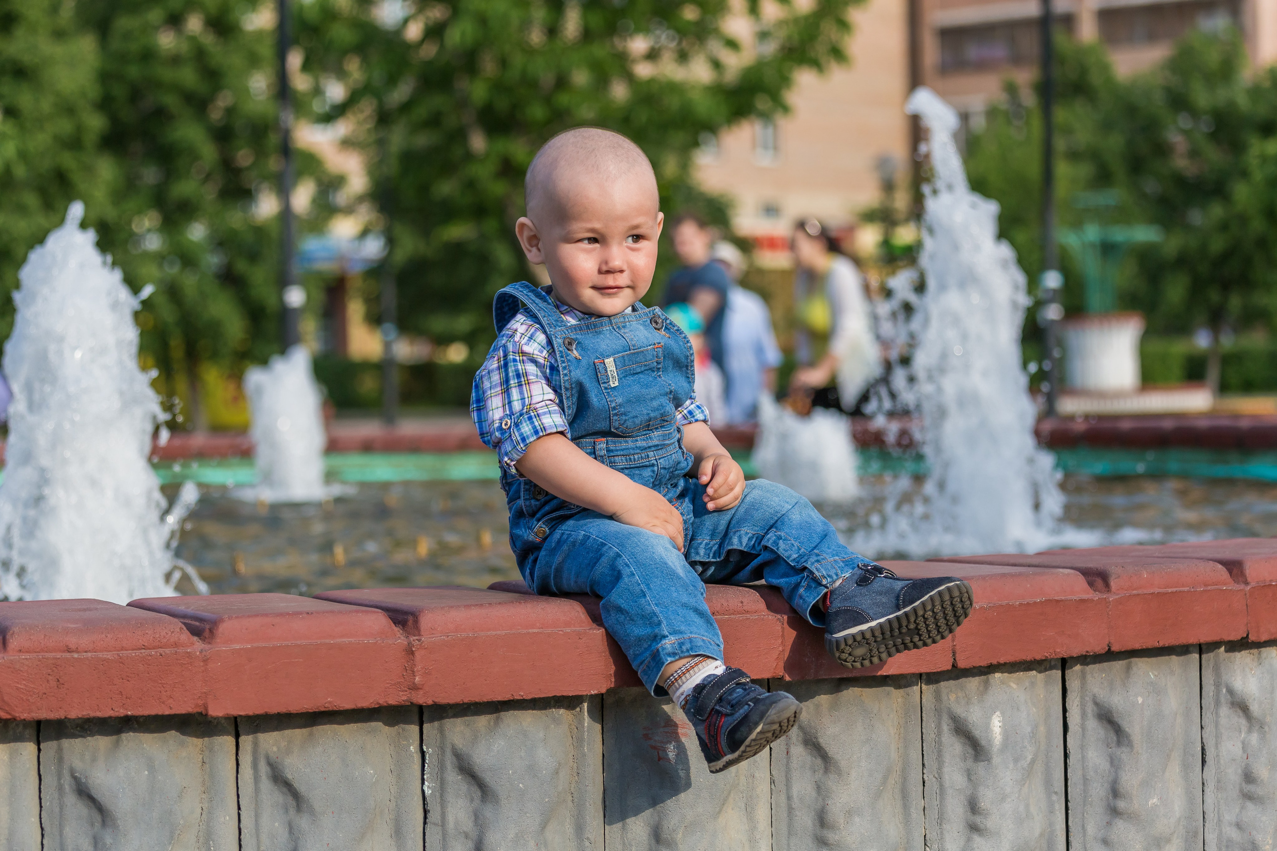 Семейная фотосессия в городском парке