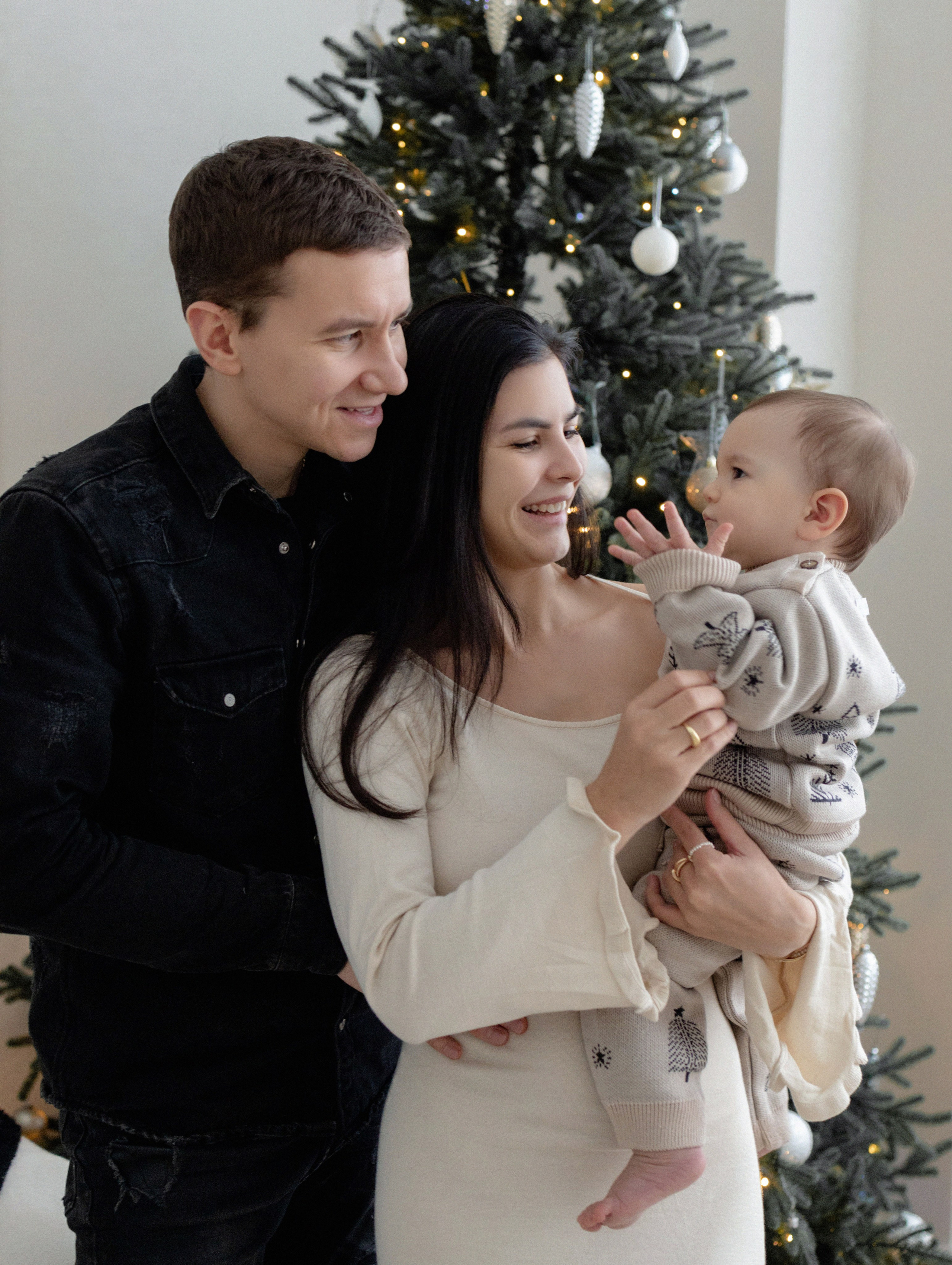 Новый год Максим, Тамара и Мирон. Фотограф Дарья Соколовская